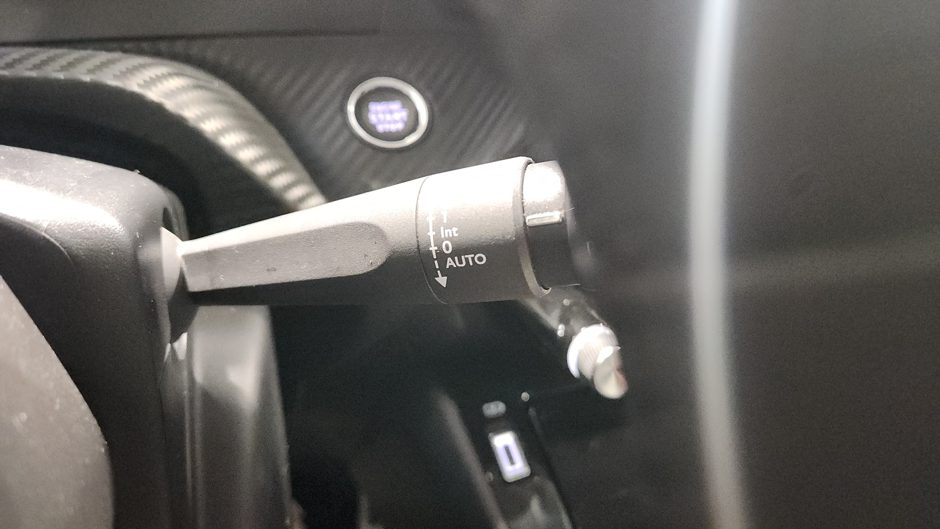 PEUGEOT 208 PureTech 100 S&S BVM6 Allure