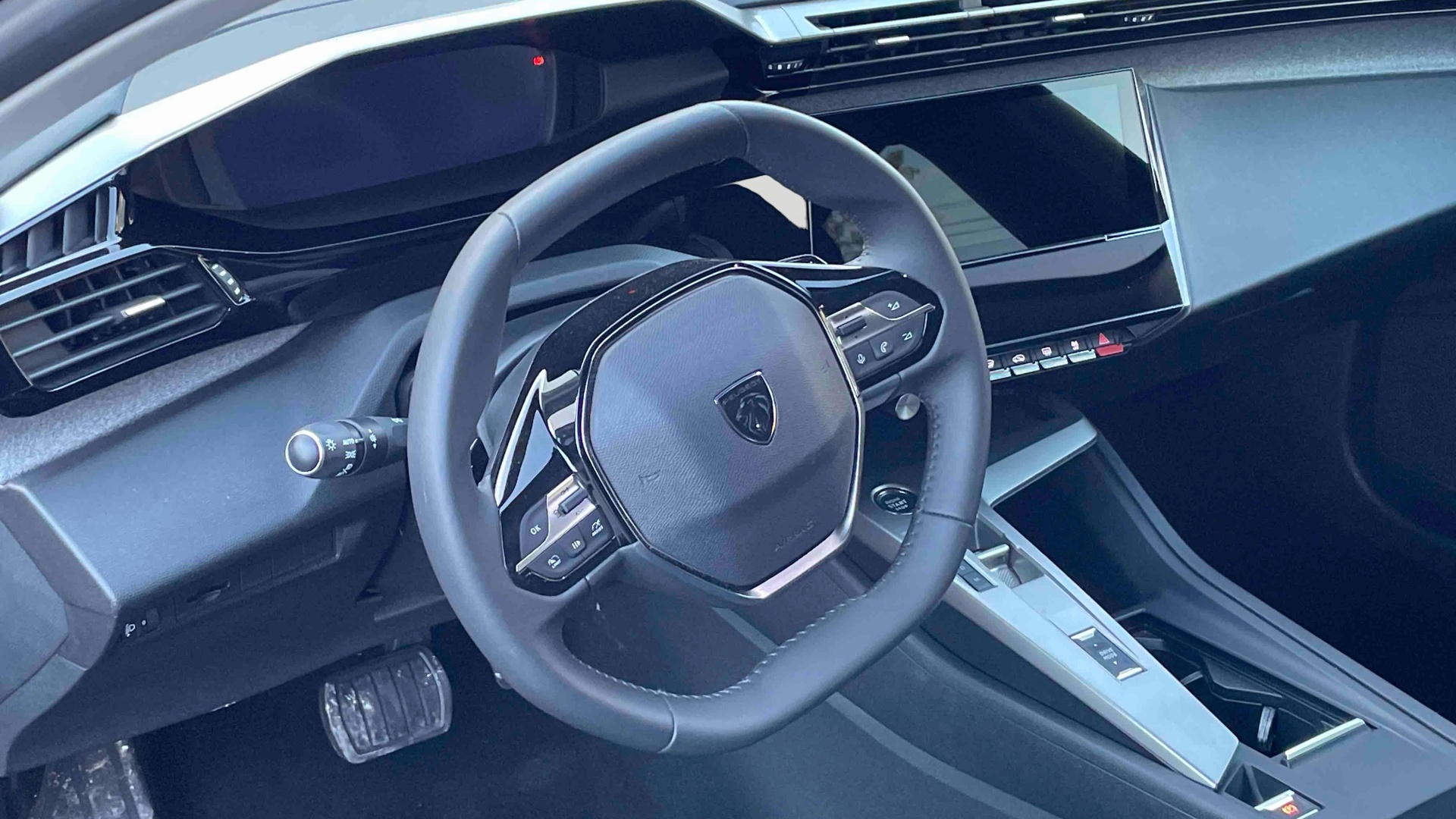 PEUGEOT 308 Hybrid 145 e-DCS6 Allure