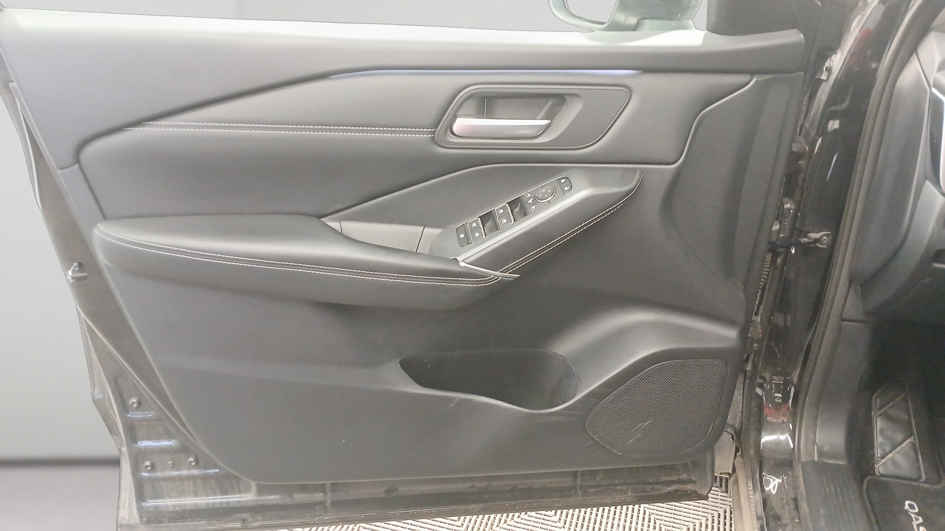 NISSAN QASHQAI Mild Hybrid 158 ch Xtronic N-Connecta