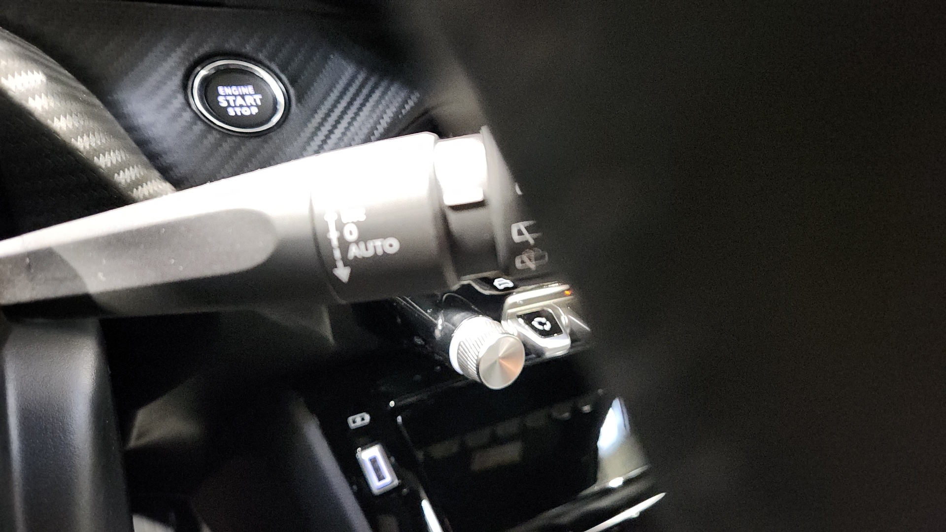 PEUGEOT 2008 Hybrid 145 ch e-DCS6 Allure - 5P