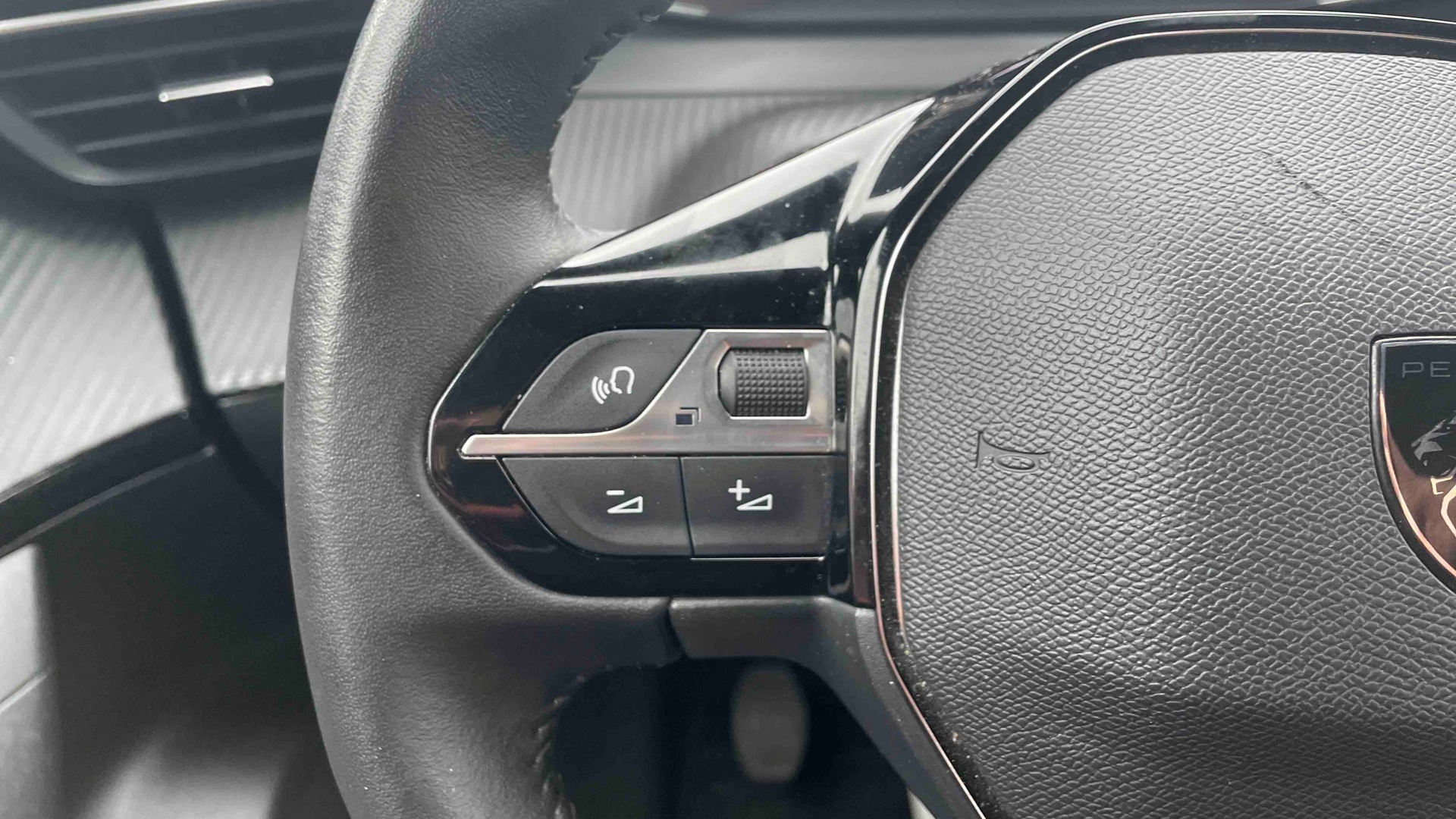 PEUGEOT 2008 PURETECH 100 S&S ACTIVE