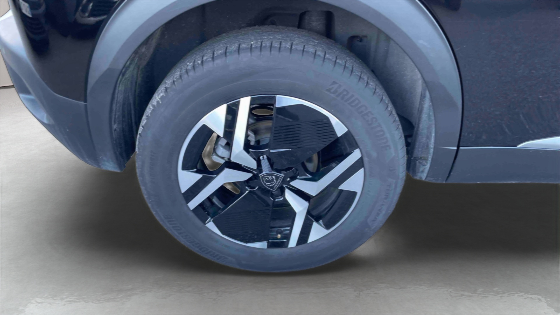 PEUGEOT 2008 Hybrid 145 ch e-DCS6 Allure