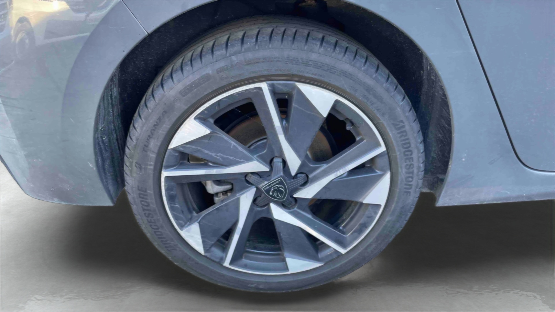 PEUGEOT 308 BlueHDi 130ch S&S EAT8 Allure