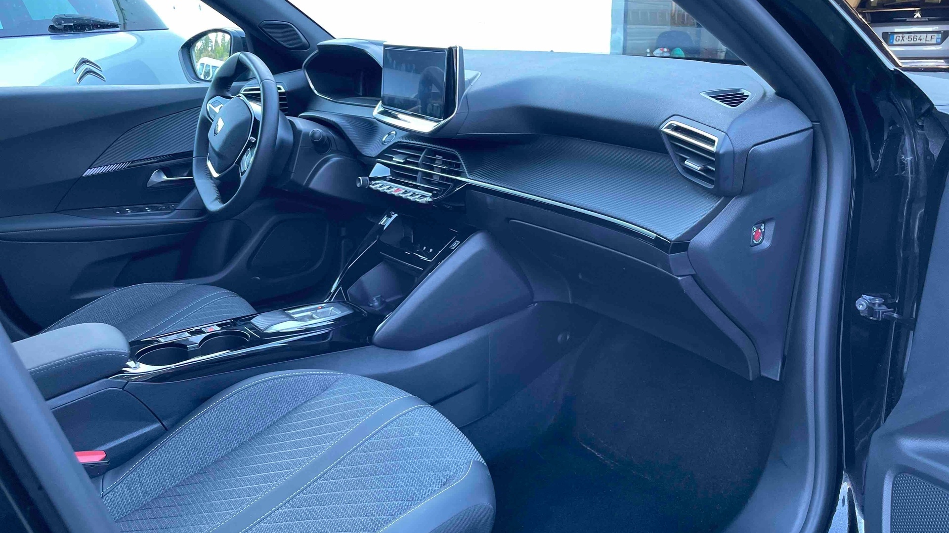 PEUGEOT 2008 Hybrid 145 ch e-DCS6 Allure