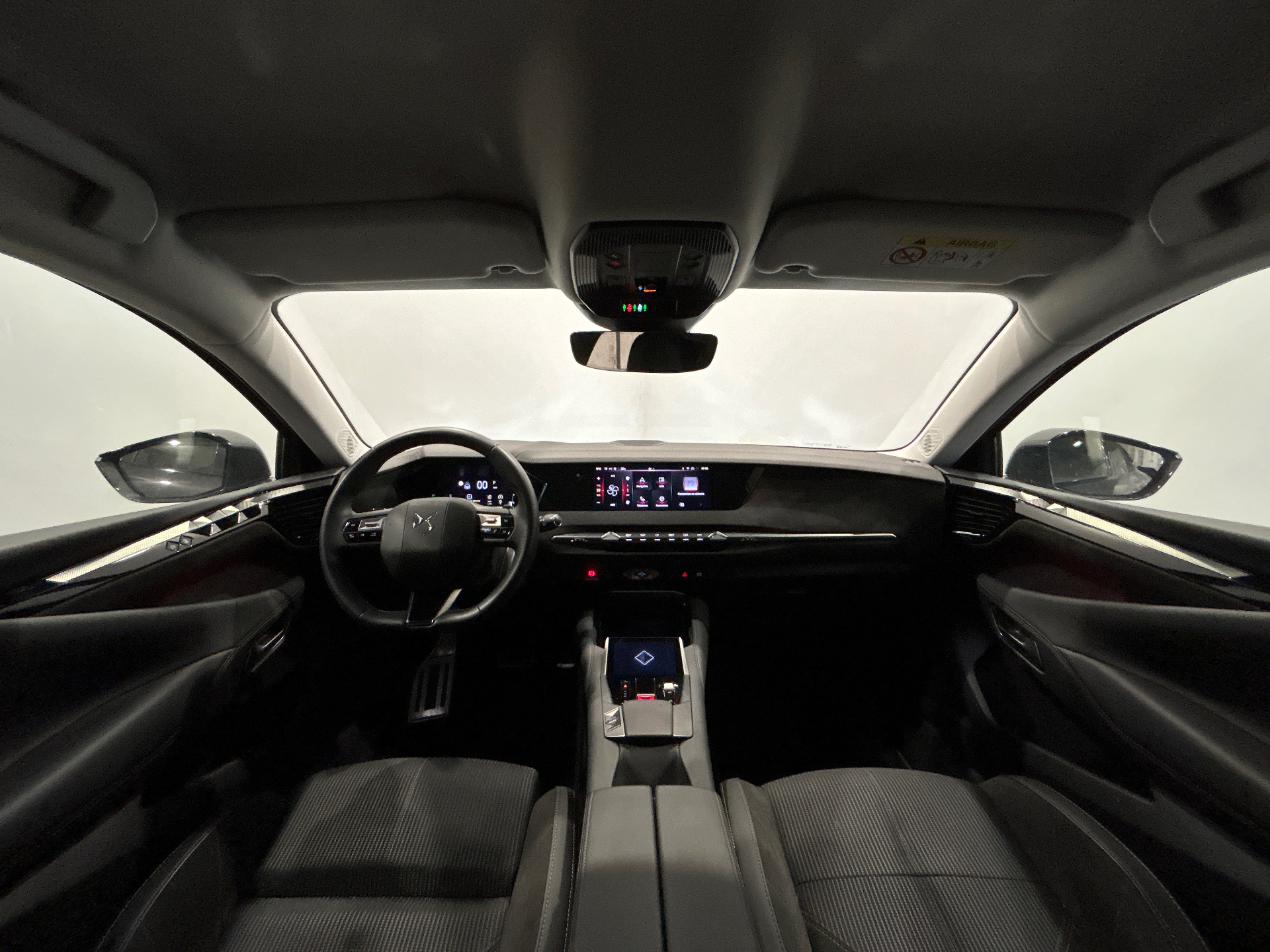 DS DS 4 4 HYBRIDE ÉTOILE  - ALCANTARA®