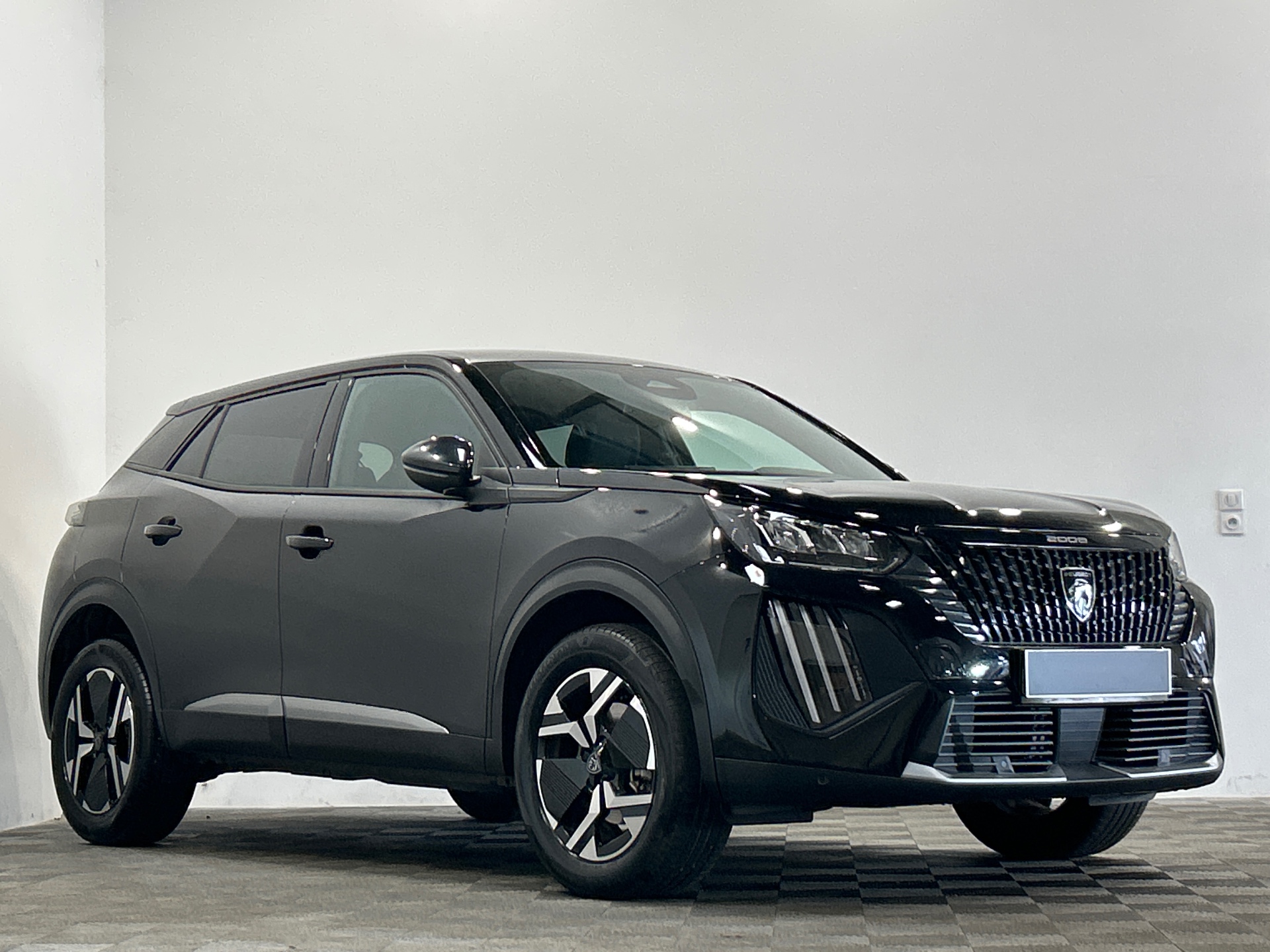 PEUGEOT 2008 Allure Hybrid 145 ch e-DCS6
