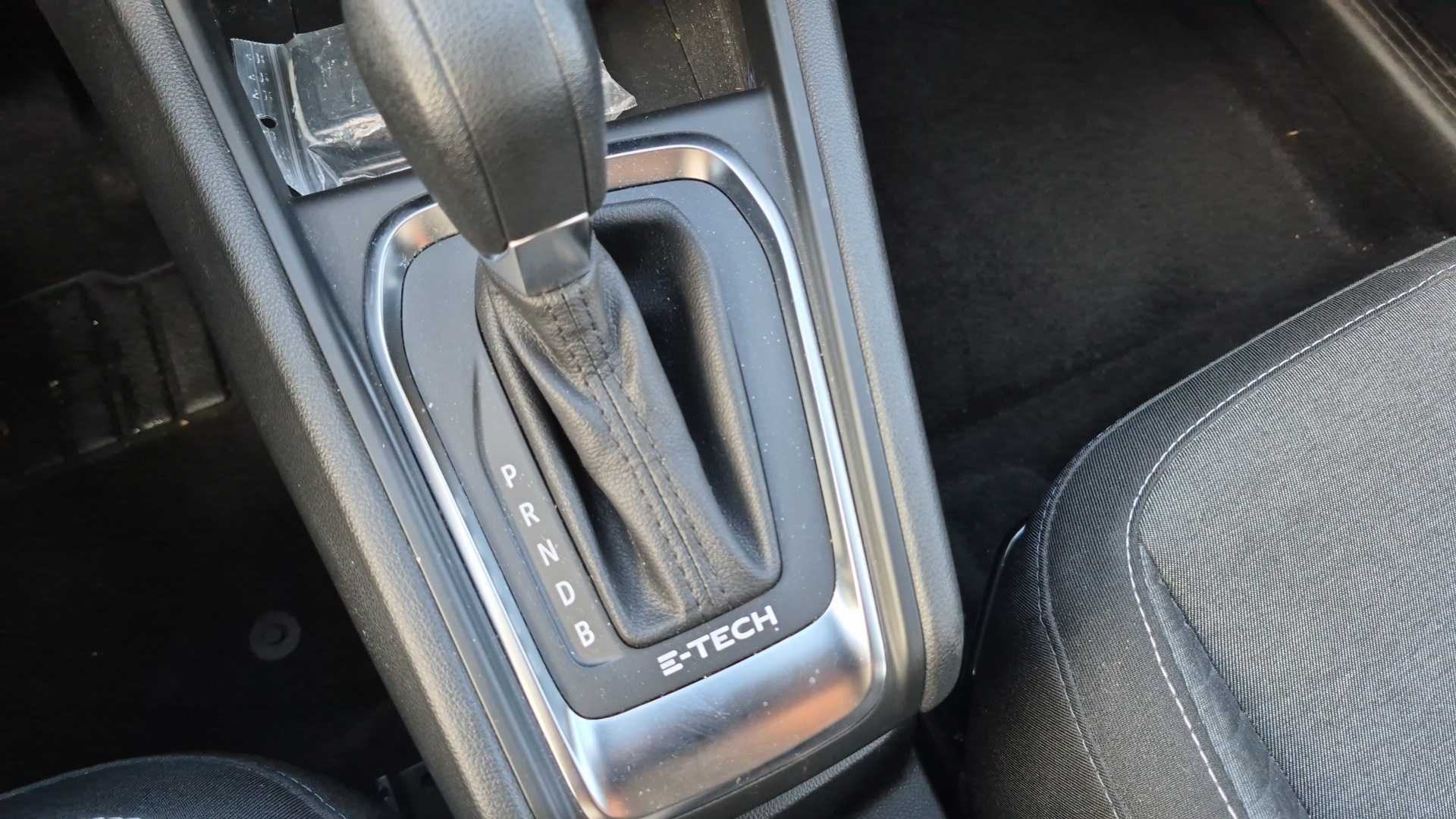 RENAULT CAPTUR E-Tech full hybrid 145 Equilibre