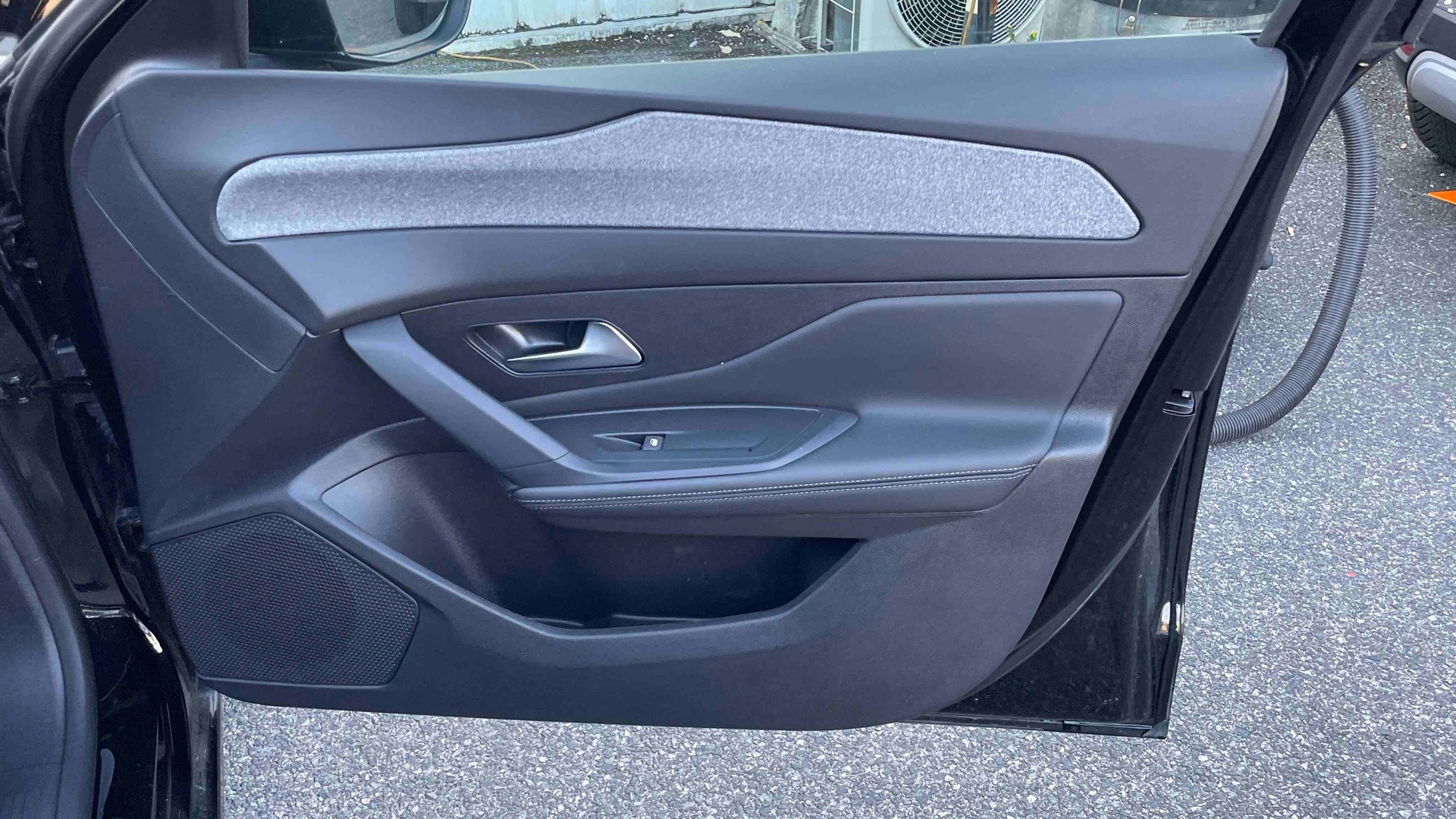 PEUGEOT 308 Hybrid 145 e-DCS6 Allure