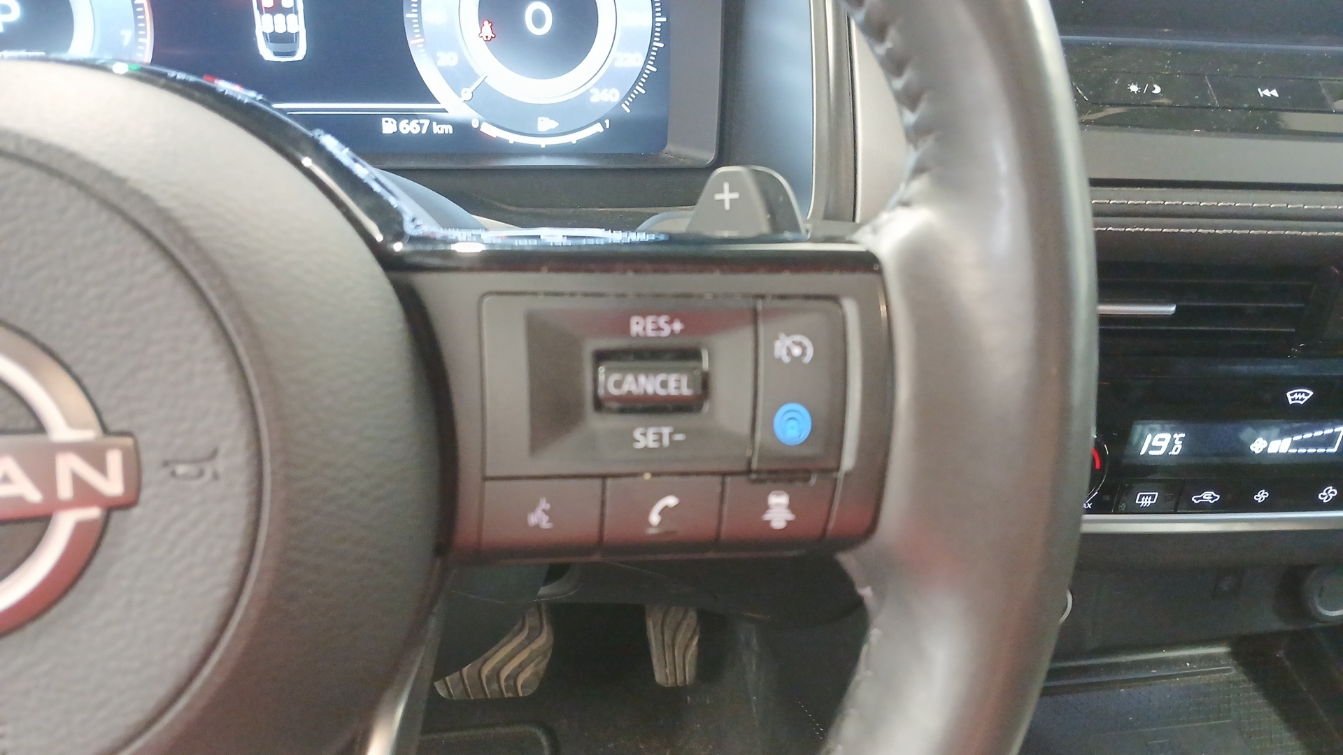 NISSAN QASHQAI Mild Hybrid 158 ch Xtronic N-Connecta
