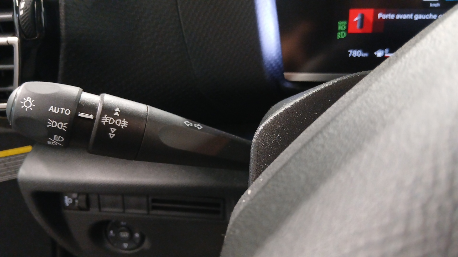 CITROEN C4 PureTech 130 EAT8 Max
