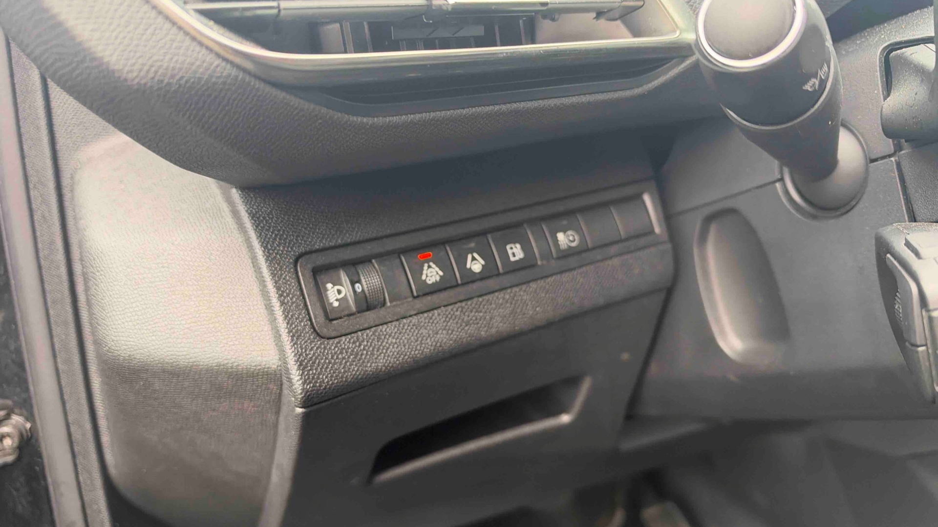 PEUGEOT 3008 ALLUREPK PLUG-IN HYB180 E-EAT8