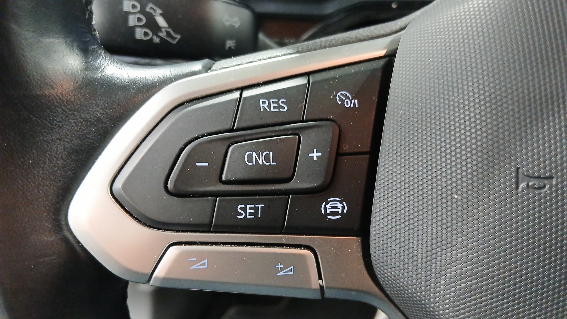 VOLKSWAGEN POLO Life 1.0 TSI 95