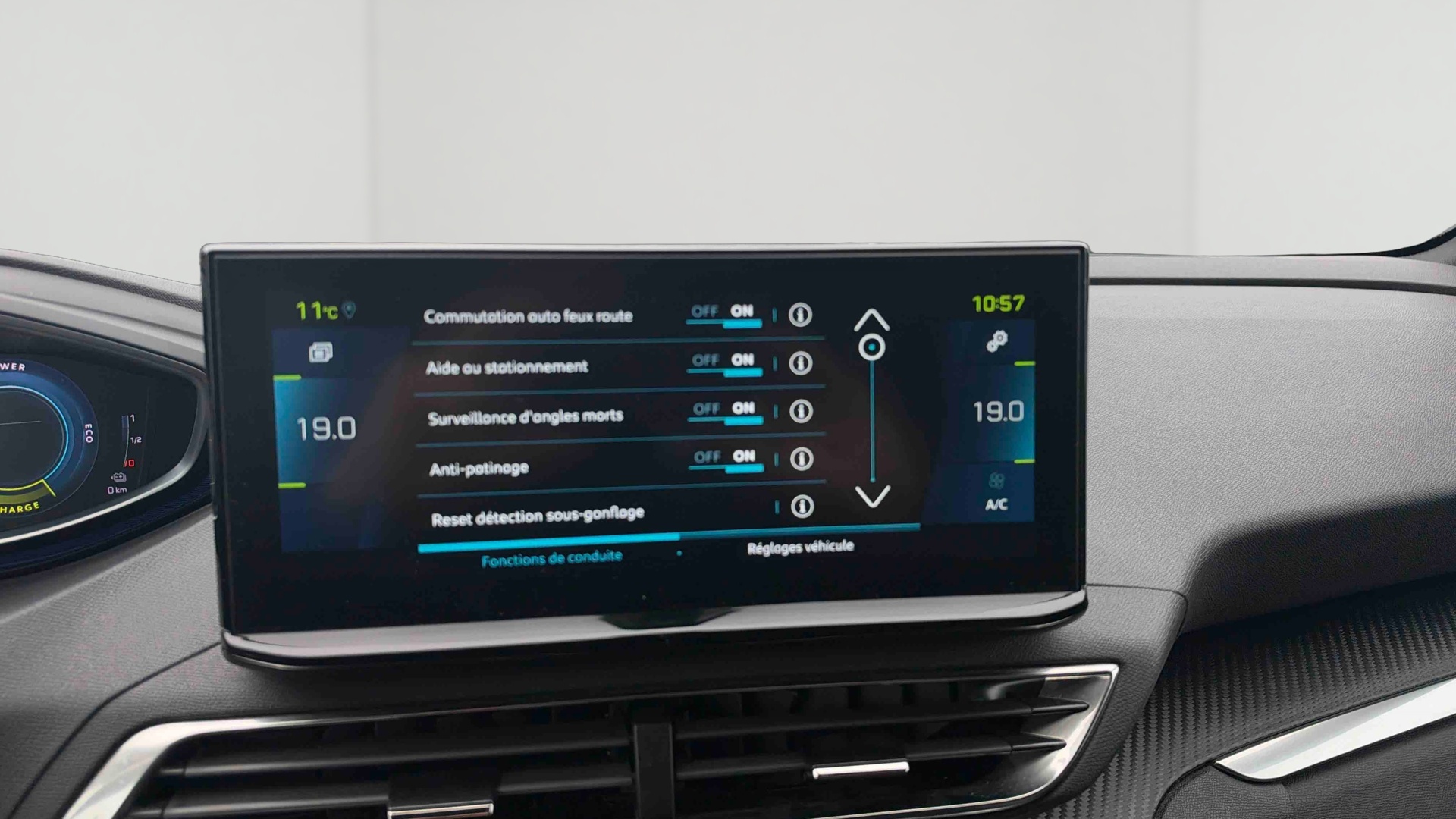 PEUGEOT 3008 ALLUREPK PLUG-IN HYB180 E-EAT8