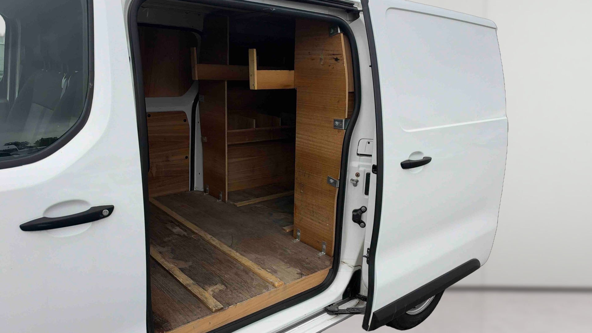 CITROEN JUMPY FOURGON FGN M BLUEHDI 145 S&S BVM6 CLUB