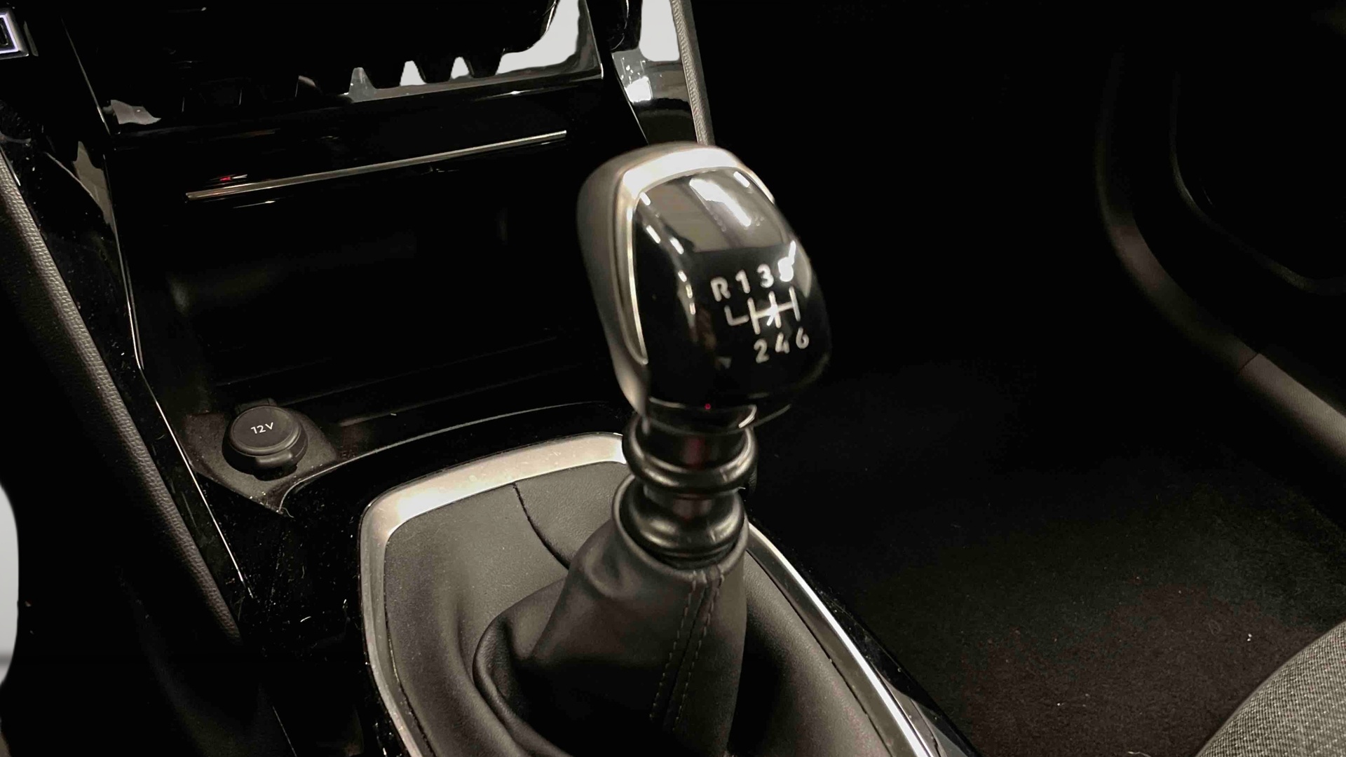 PEUGEOT 208 ALLURE PURETECH 100 S&S BVM6