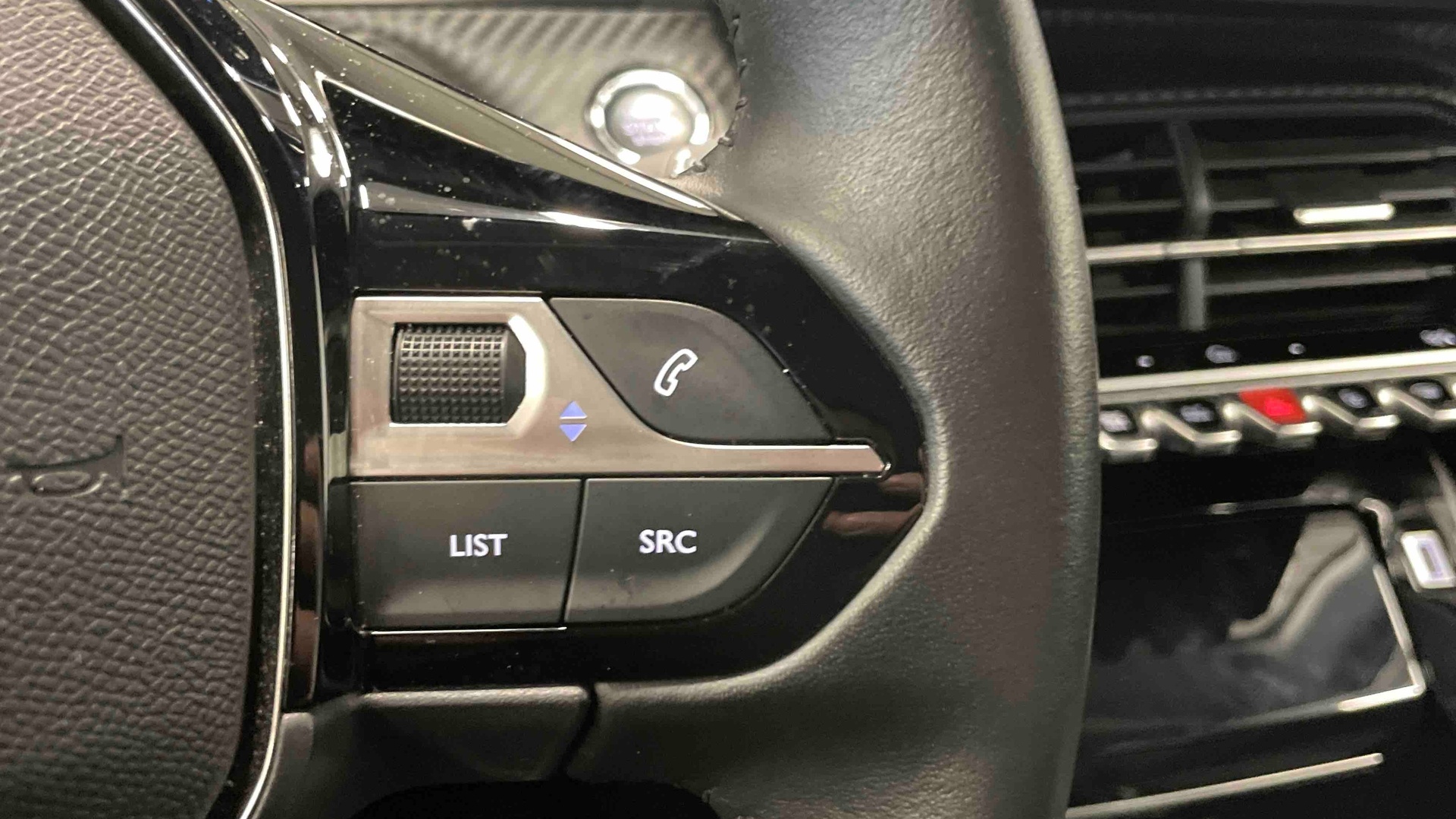 PEUGEOT 208 ALLURE PURETECH 100 S&S BVM6