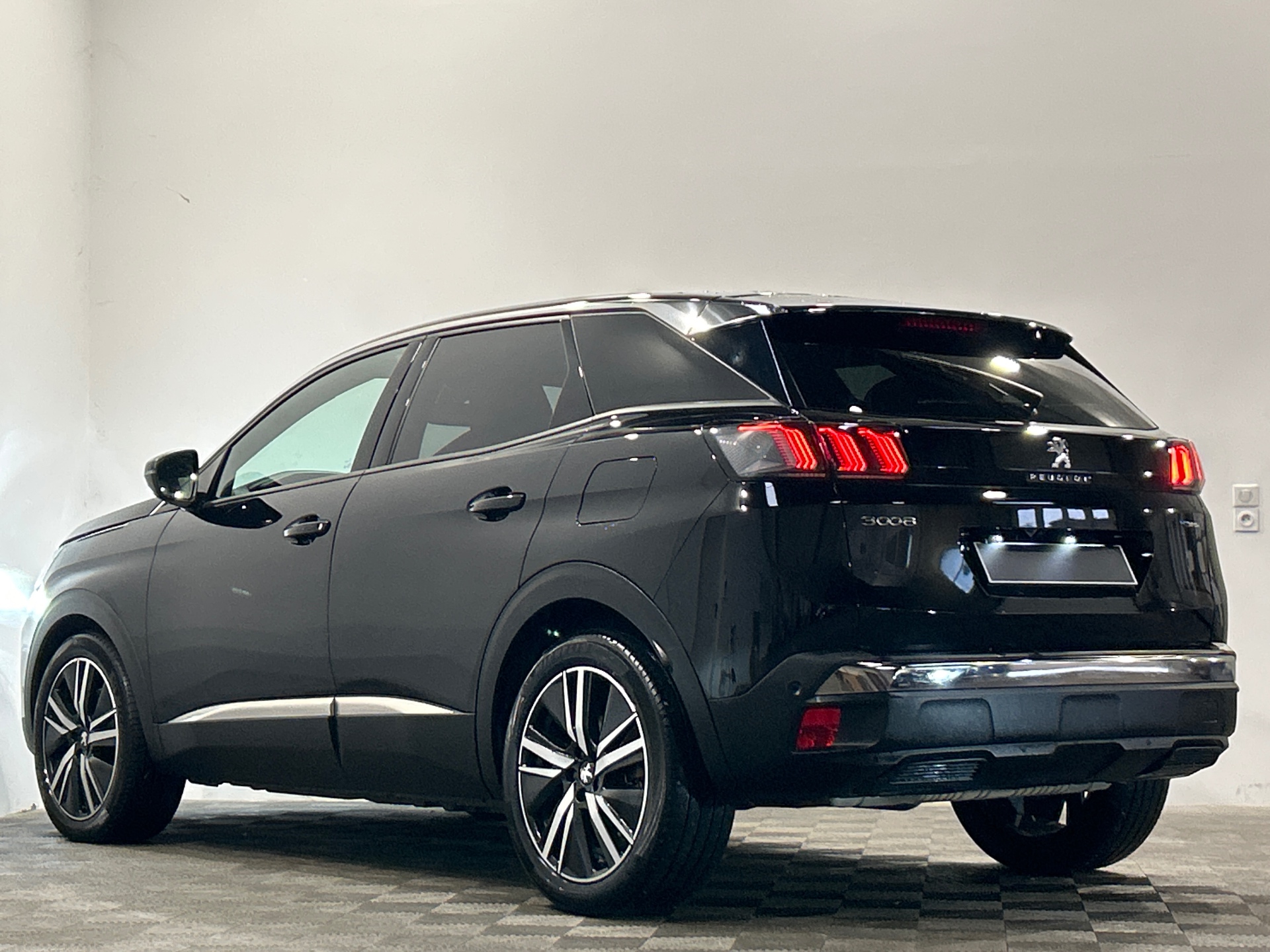 PEUGEOT 3008 ALLUREPK PLUG-IN HYB180 E-EAT8
