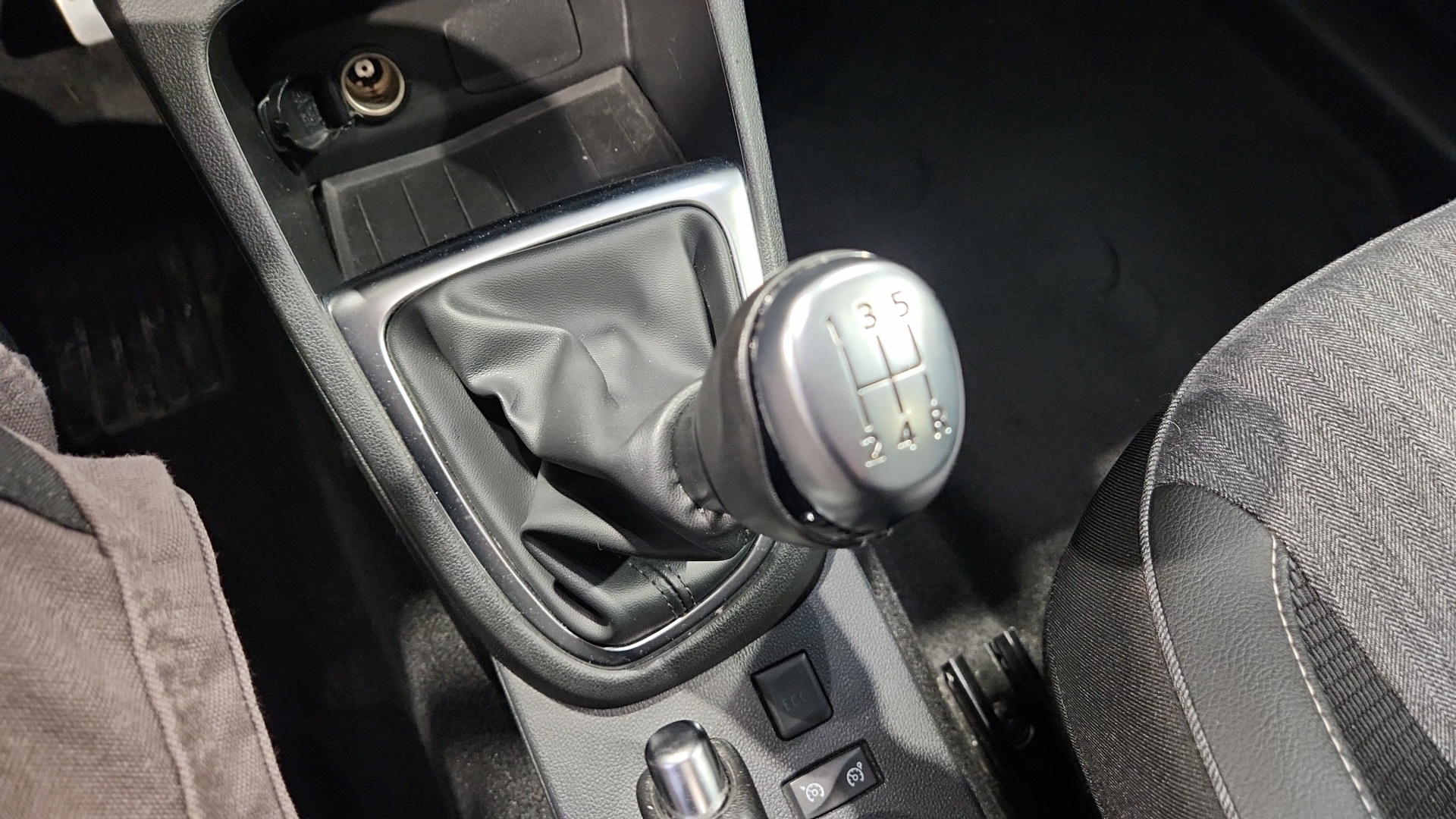 RENAULT CAPTUR TCe 90 - 19 Intens