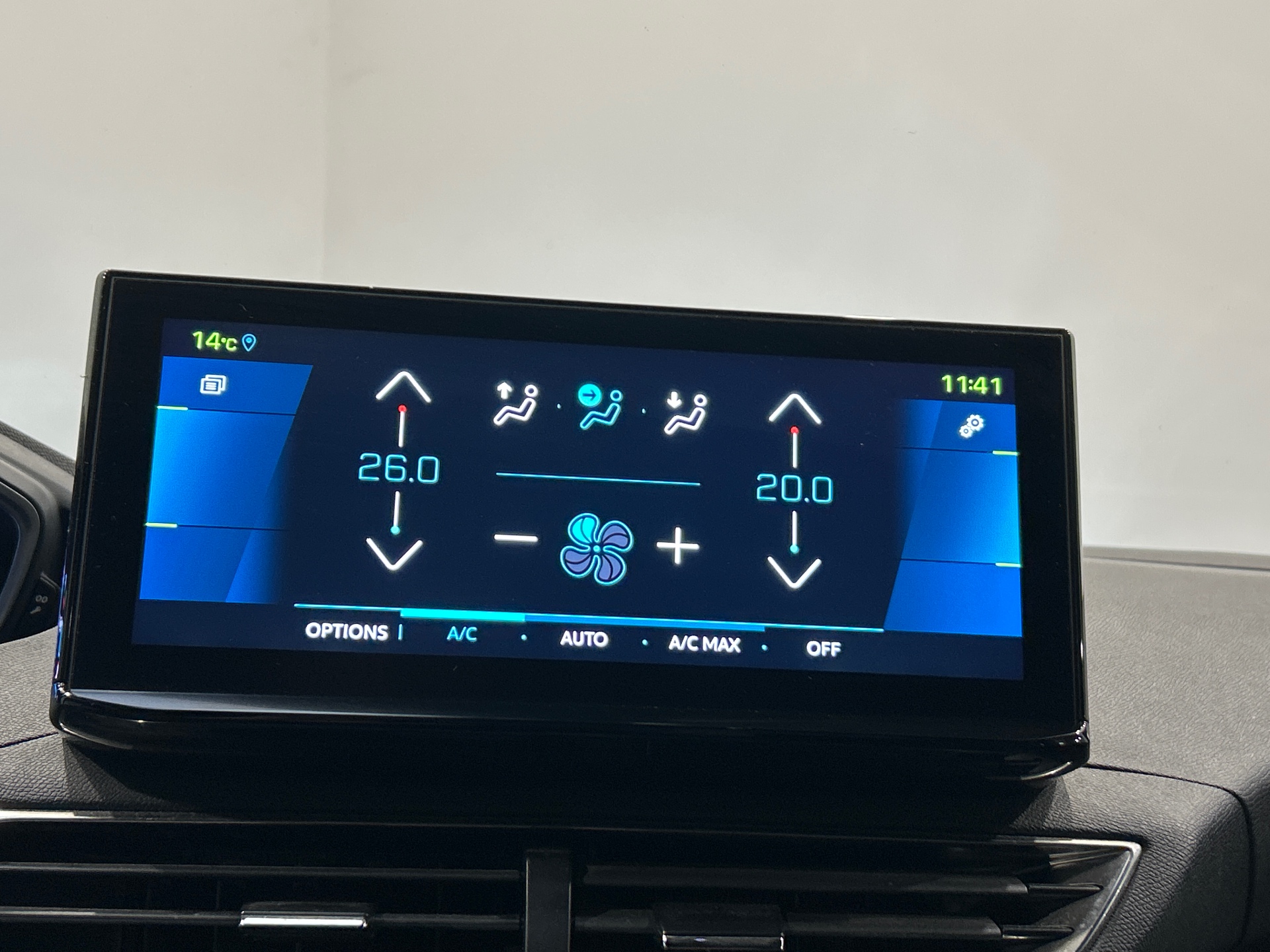 PEUGEOT 3008 ALLUREPK PLUG-IN HYB180 E-EAT8