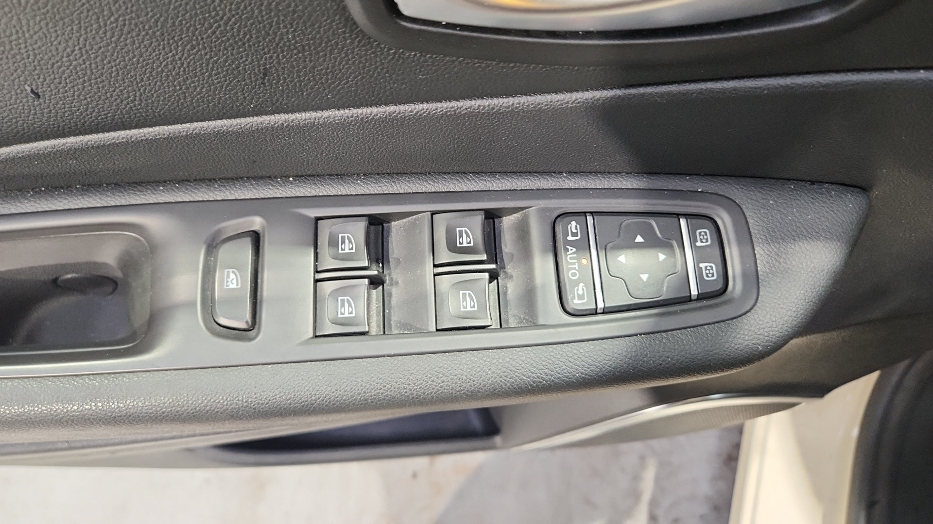 RENAULT CAPTUR TCe 90 - 19 Intens
