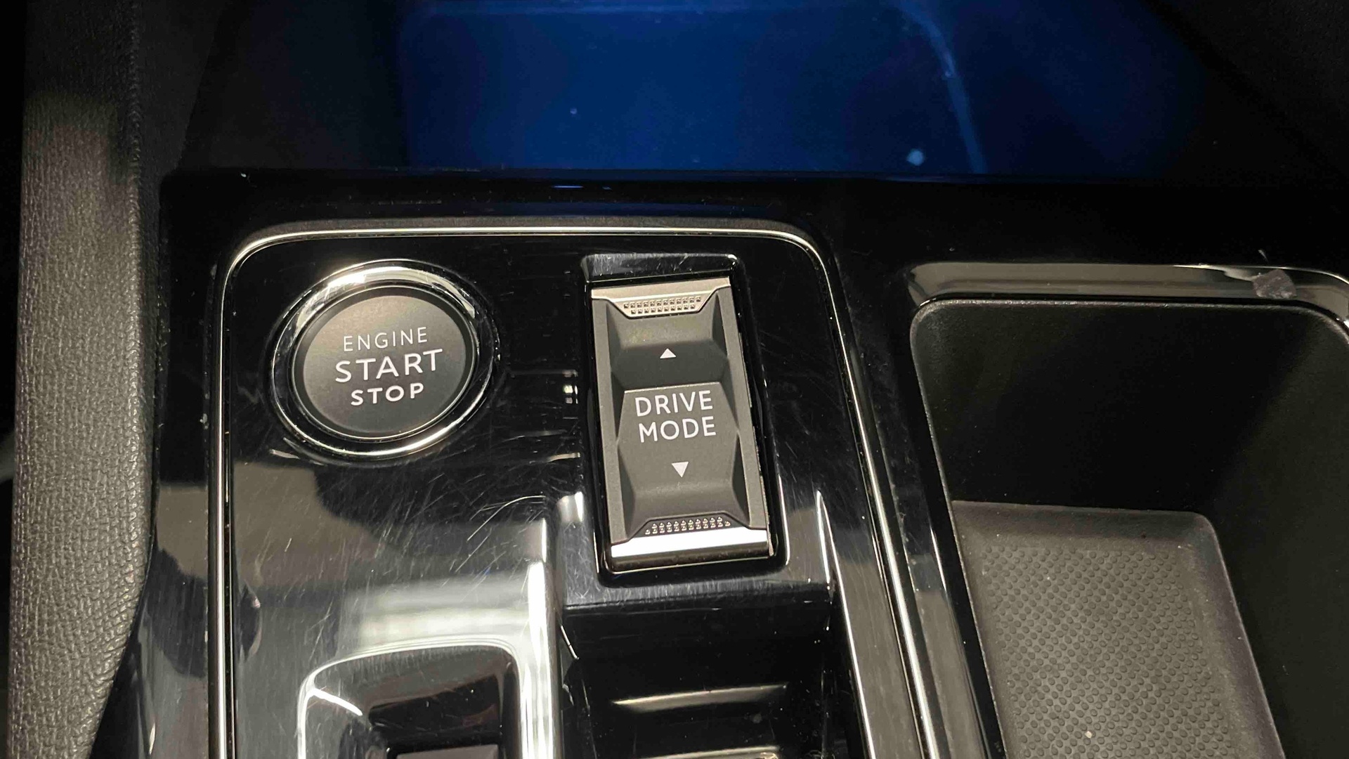 PEUGEOT 3008 BlueHDi 130ch S&S EAT8 Active Pack