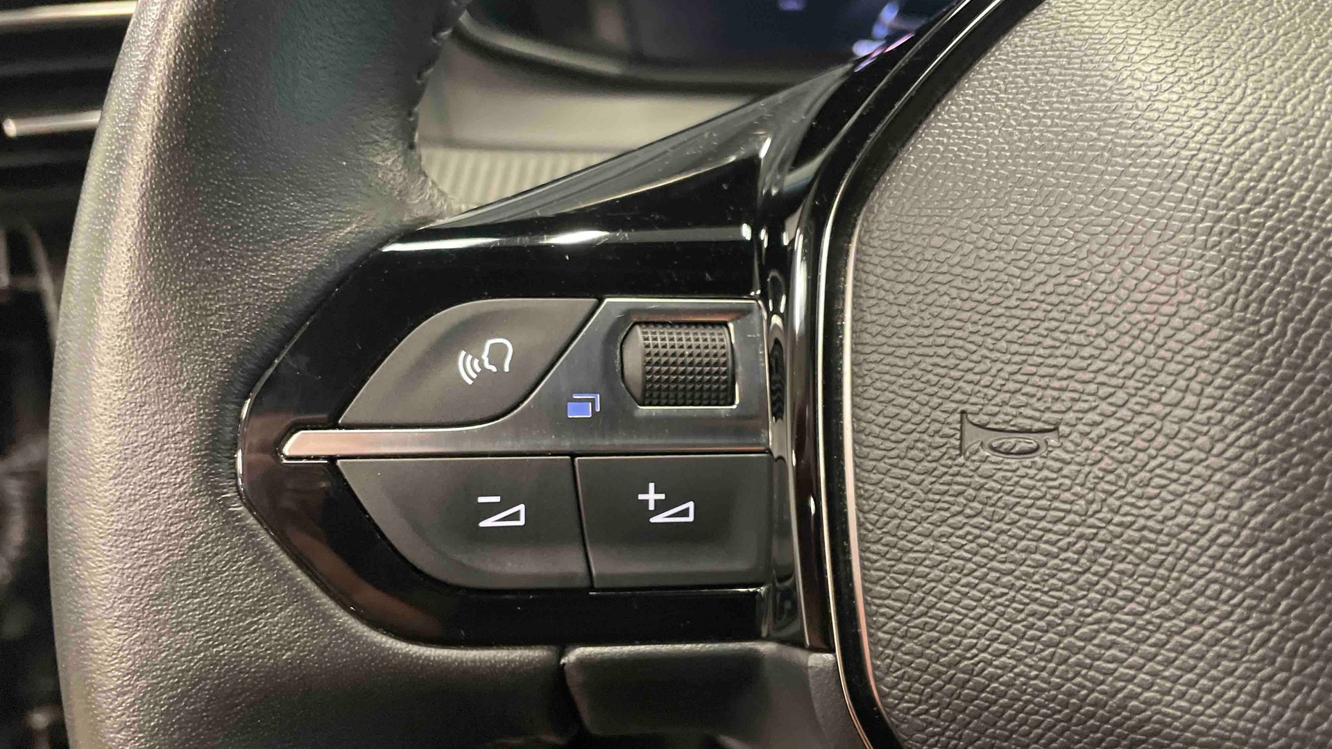 PEUGEOT 2008 100 S&S BVM6 Allure