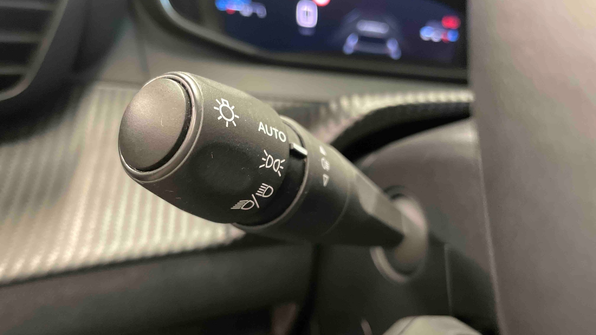 PEUGEOT 2008 100 S&S BVM6 Allure