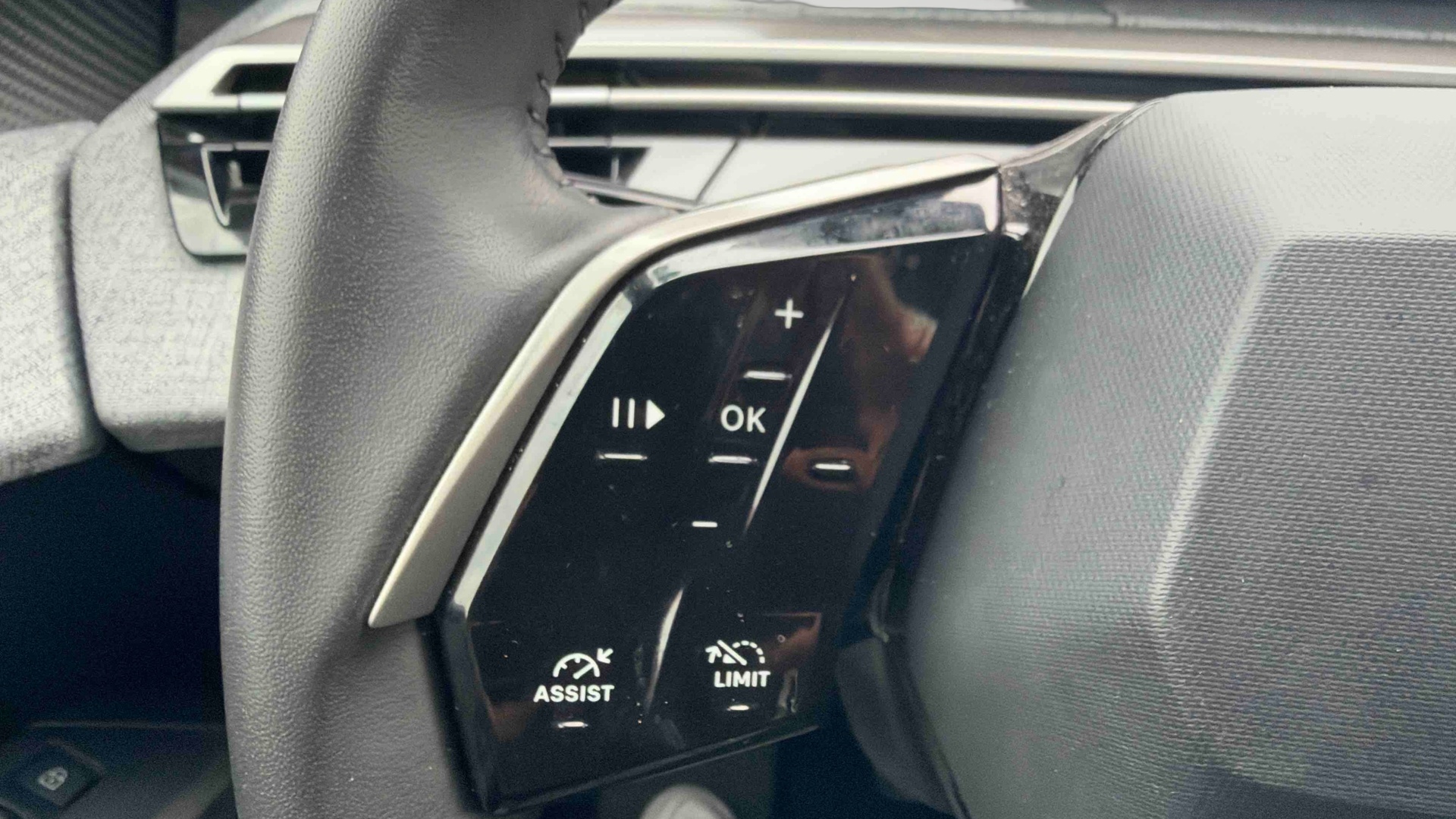 PEUGEOT 3008 Allure Hybrid 145 ch e-DCS6