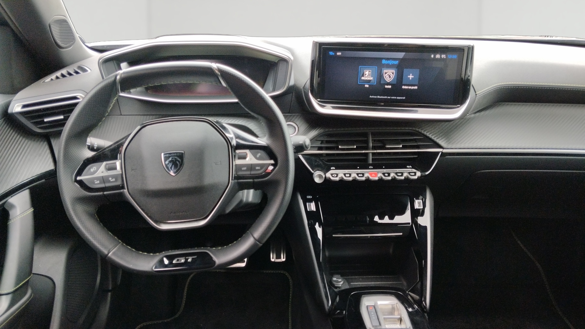 PEUGEOT 2008 Hybrid 145 ch e-DCS6 GT