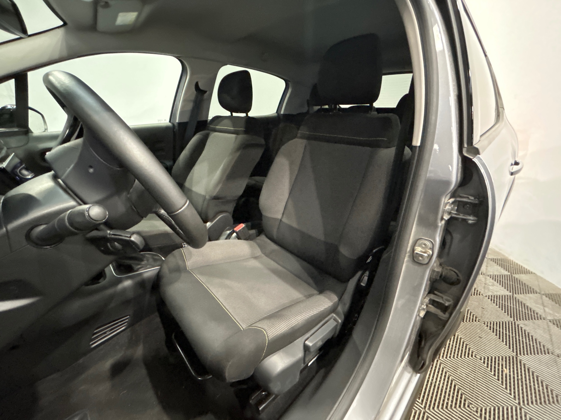 CITROEN C3 PURETECH 110 S&S EAT6 MAX