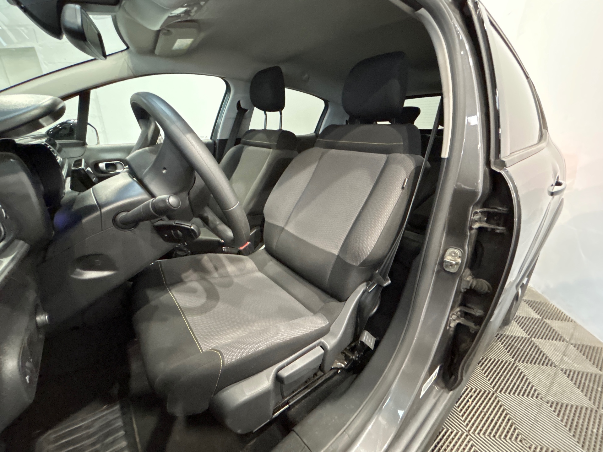 CITROEN C3 PureTech 110 S&S BVM6 Shine