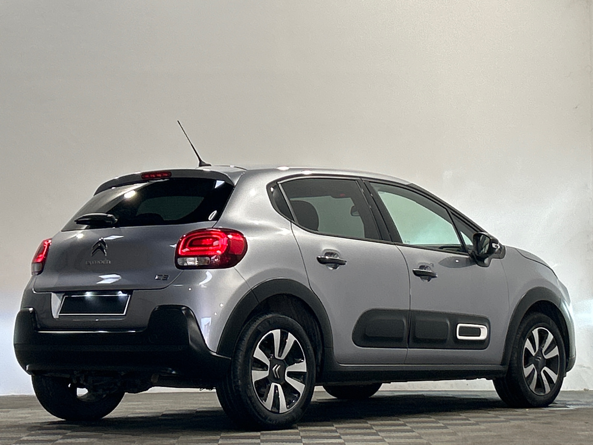CITROEN C3 PURETECH 110 S&S EAT6 MAX