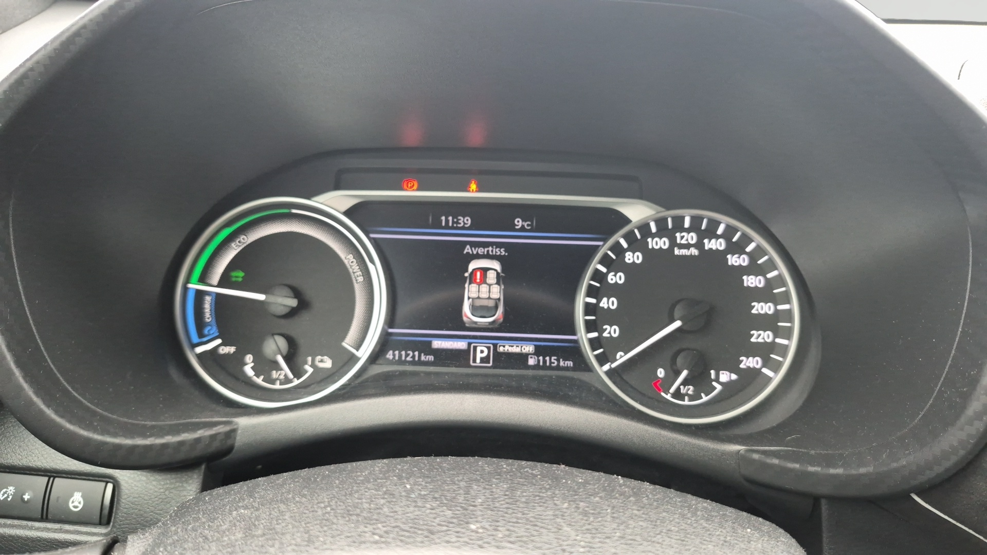 NISSAN JUKE HYBRID 143 N-Design
