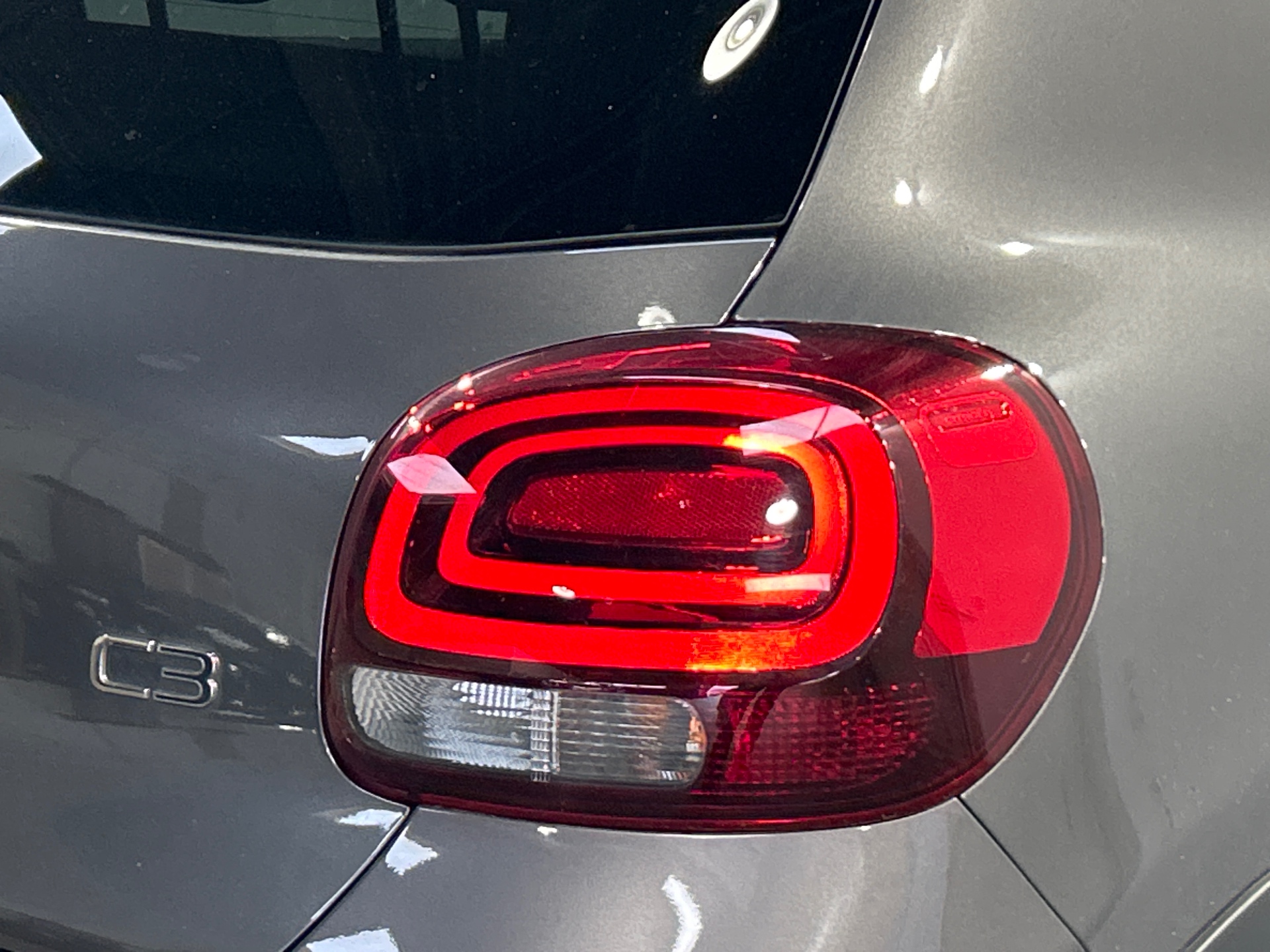 CITROEN C3 PureTech 110 S&S BVM6 Shine