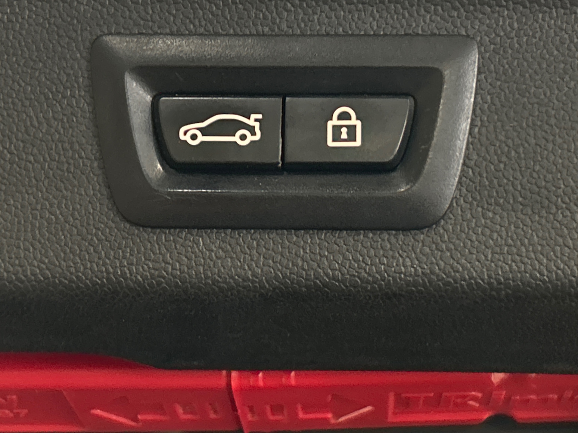 MINI COUNTRYMAN F60 Cooper SE 136ch + 88ch Exquisite ALL4 BVA