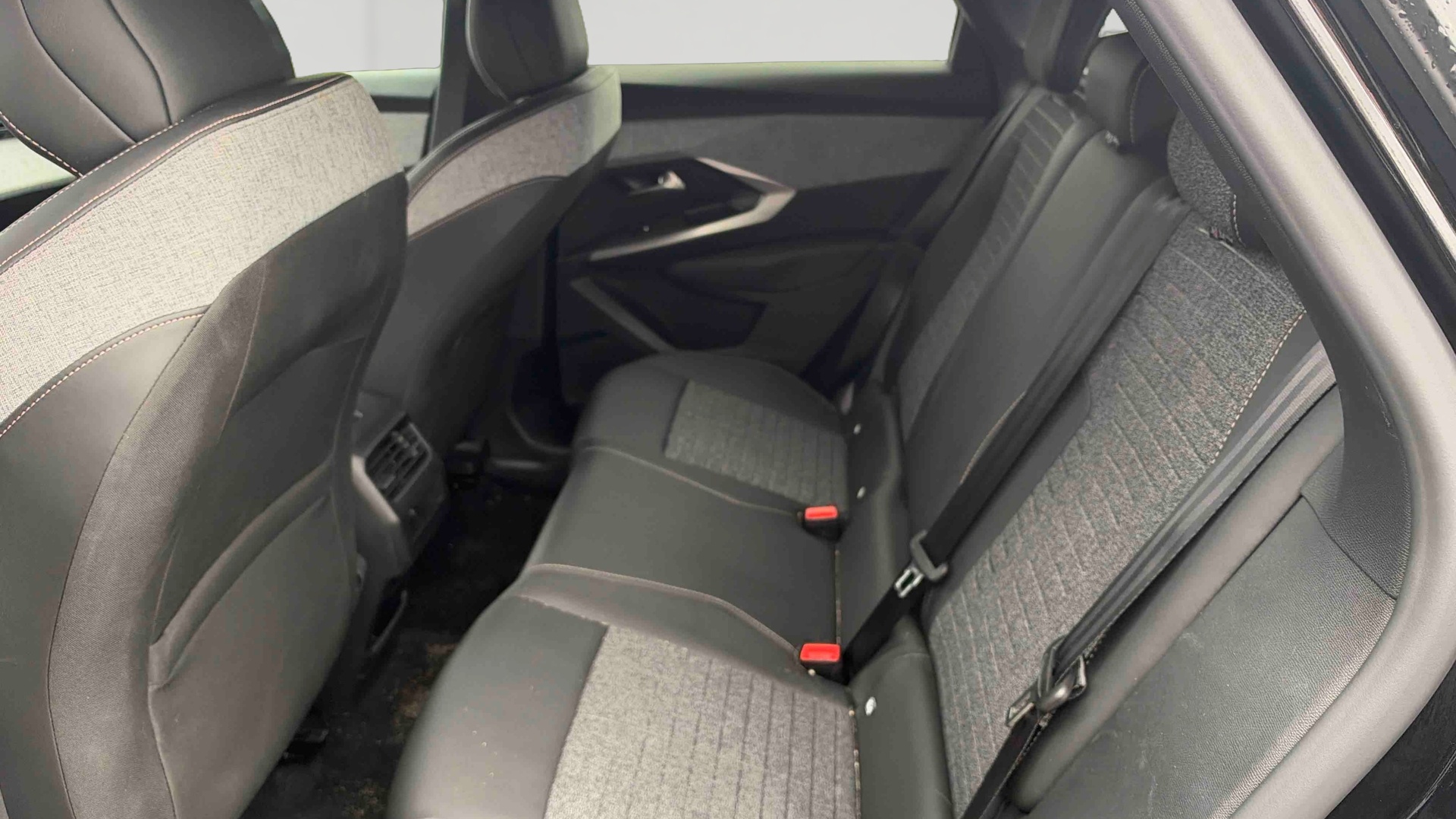 PEUGEOT 3008 Allure Hybrid 145 ch e-DCS6