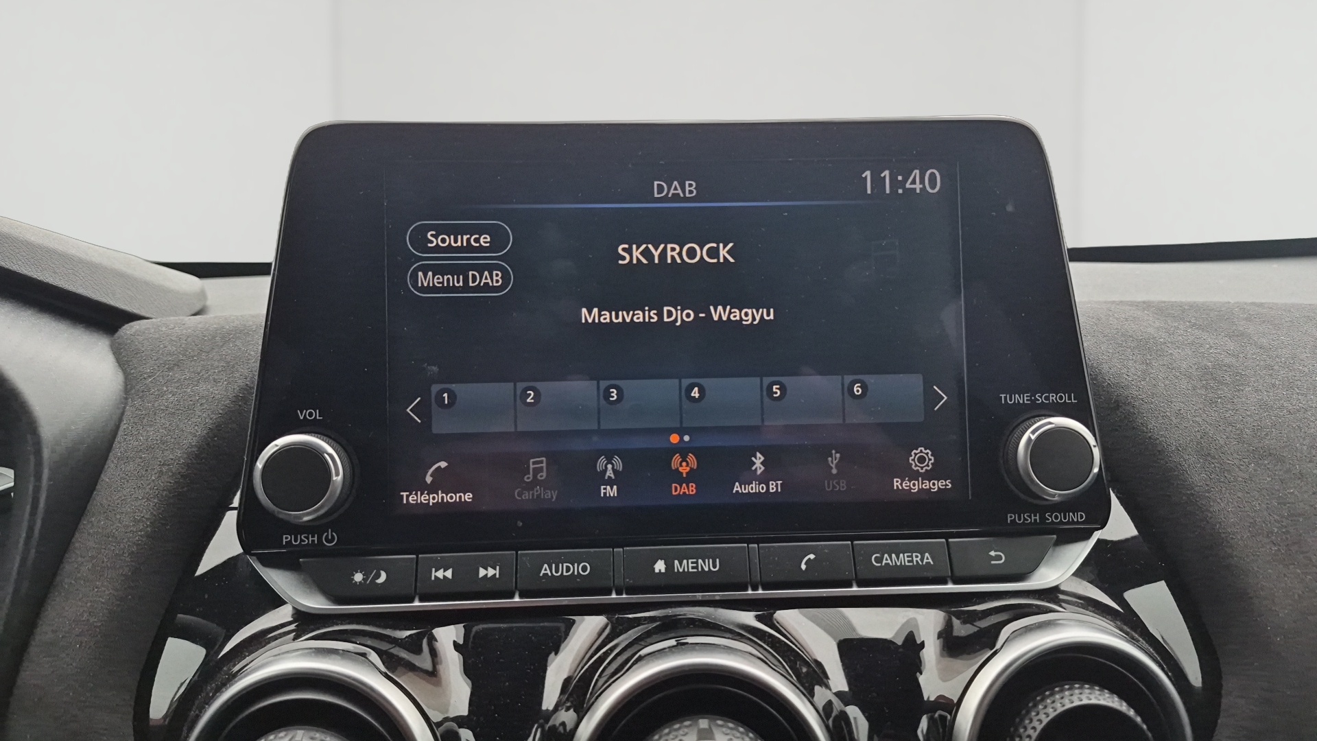 NISSAN JUKE HYBRID 143 N-Design