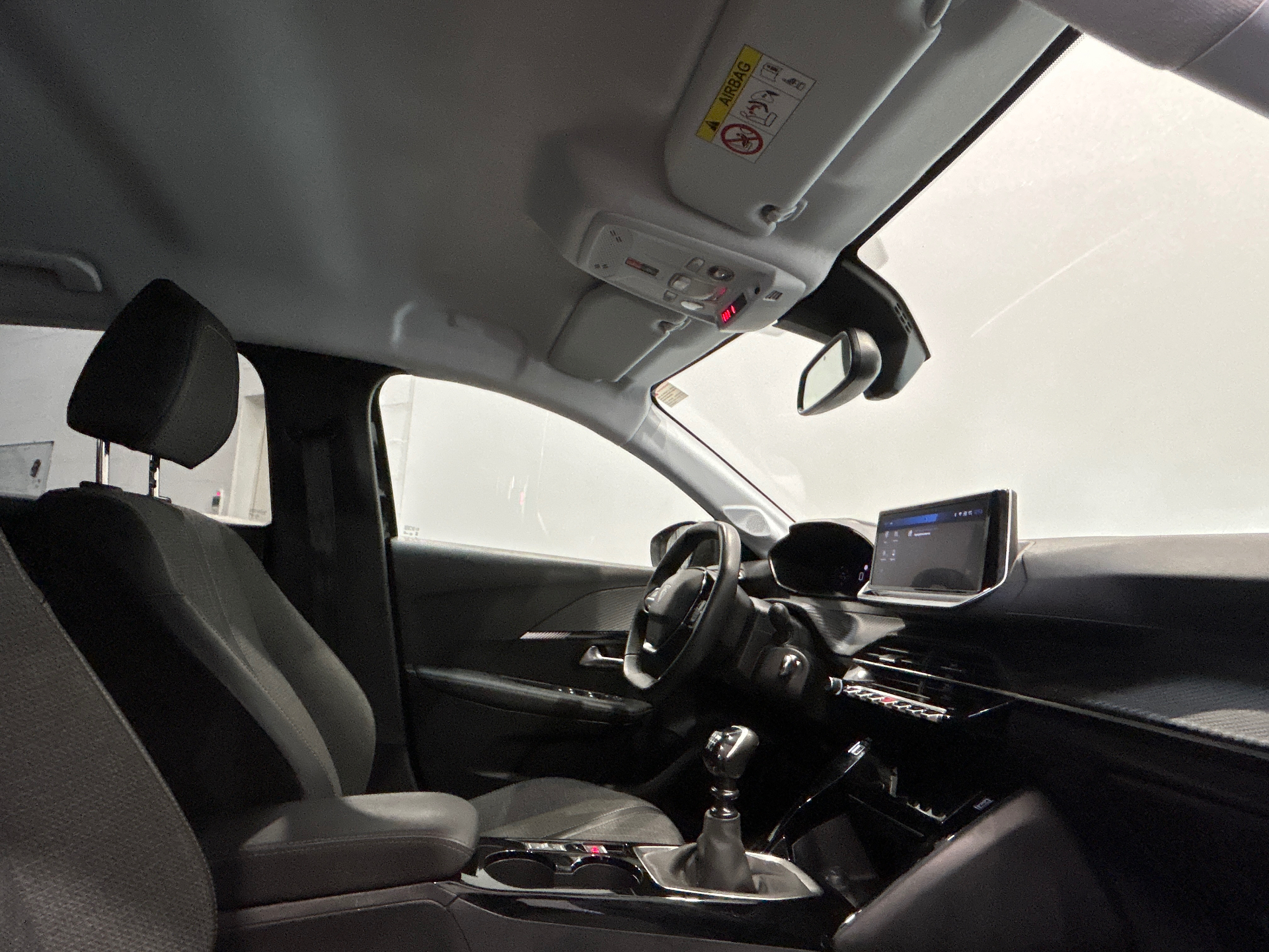 PEUGEOT 208 ALL PT100 BVM