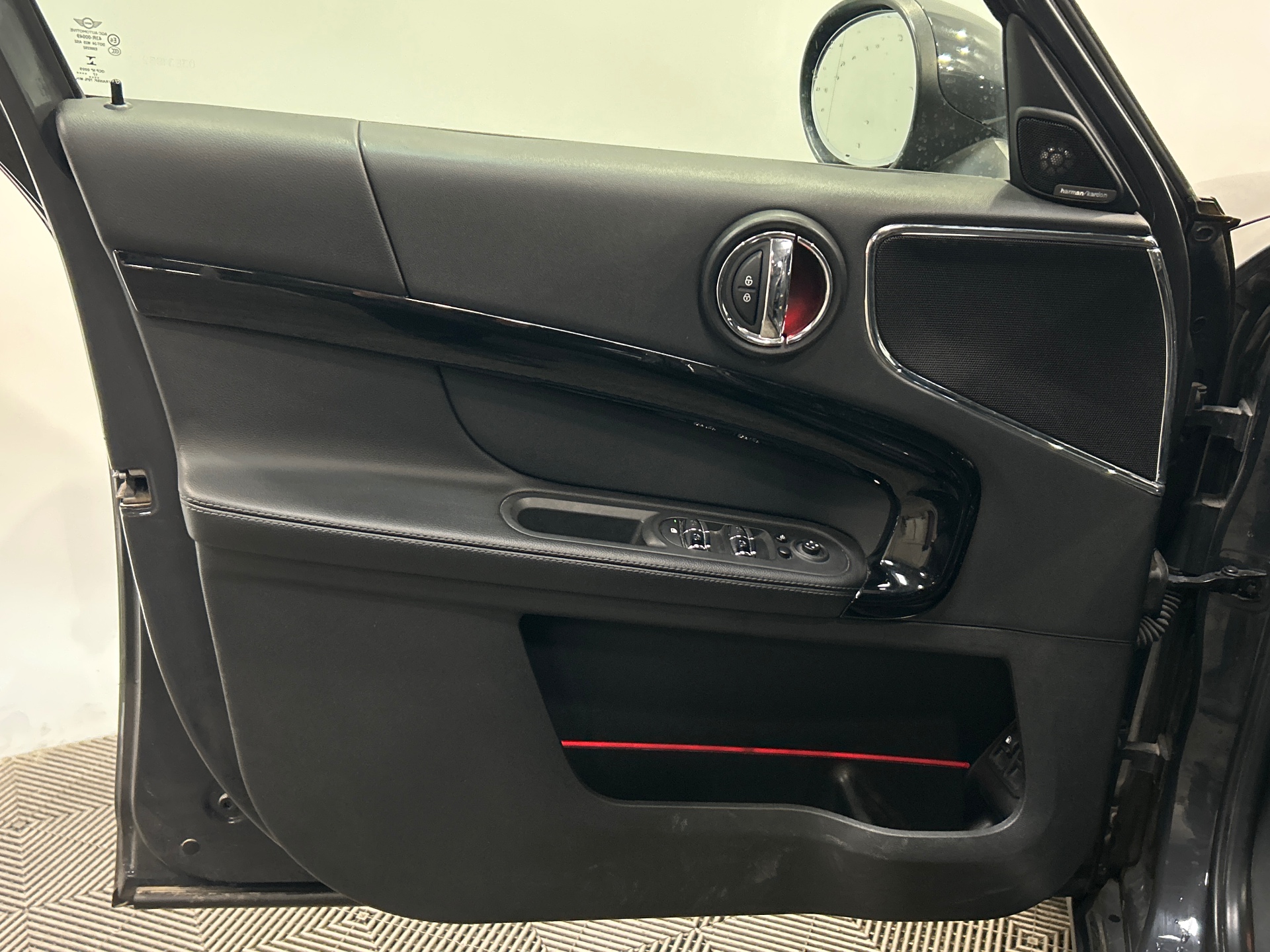 MINI COUNTRYMAN F60 Cooper SE 136ch + 88ch Exquisite ALL4 BVA