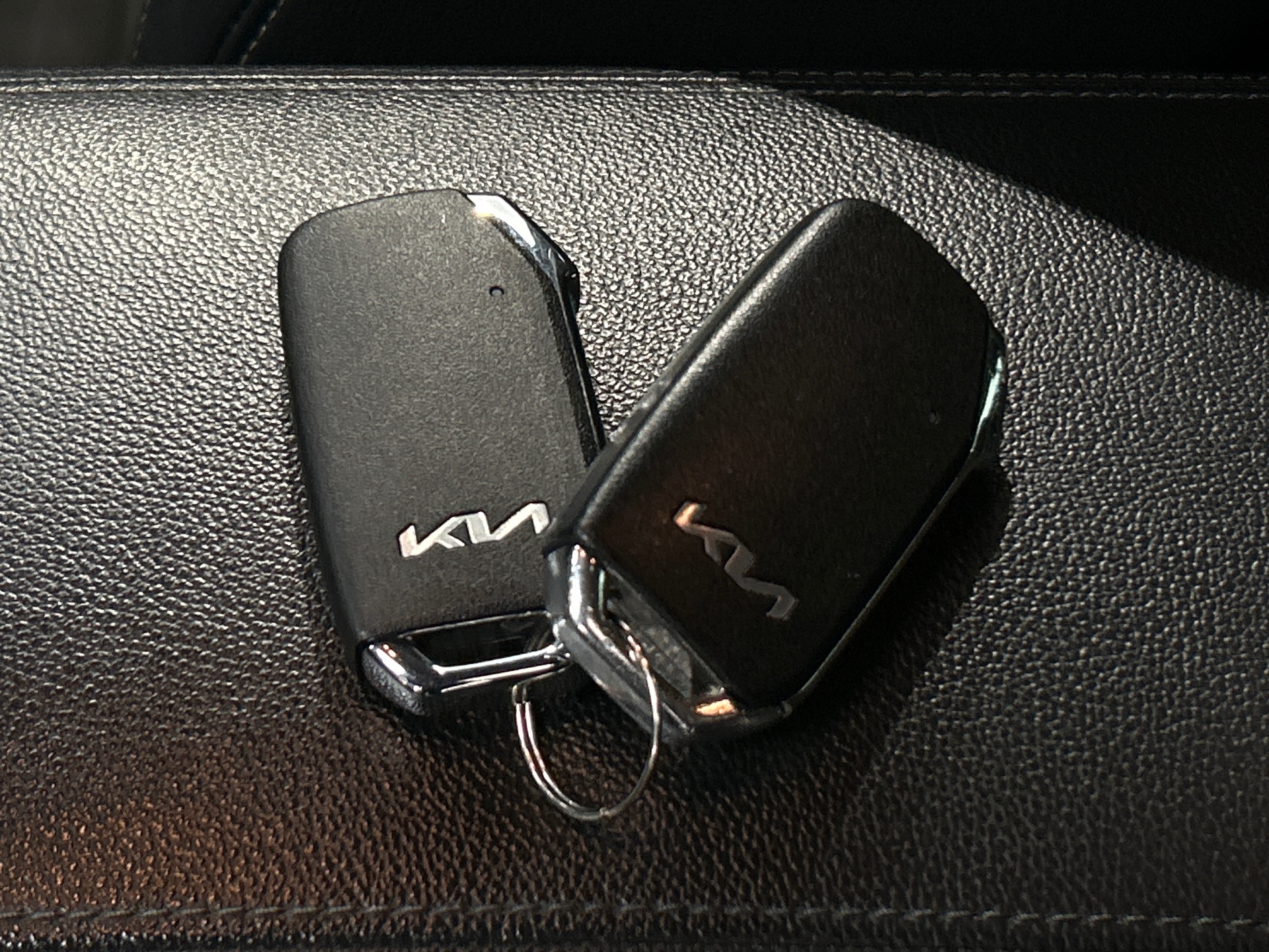 KIA SPORTAGE 1.6 T-GDi 230ch ISG Hybride BVA6 4x4 Design