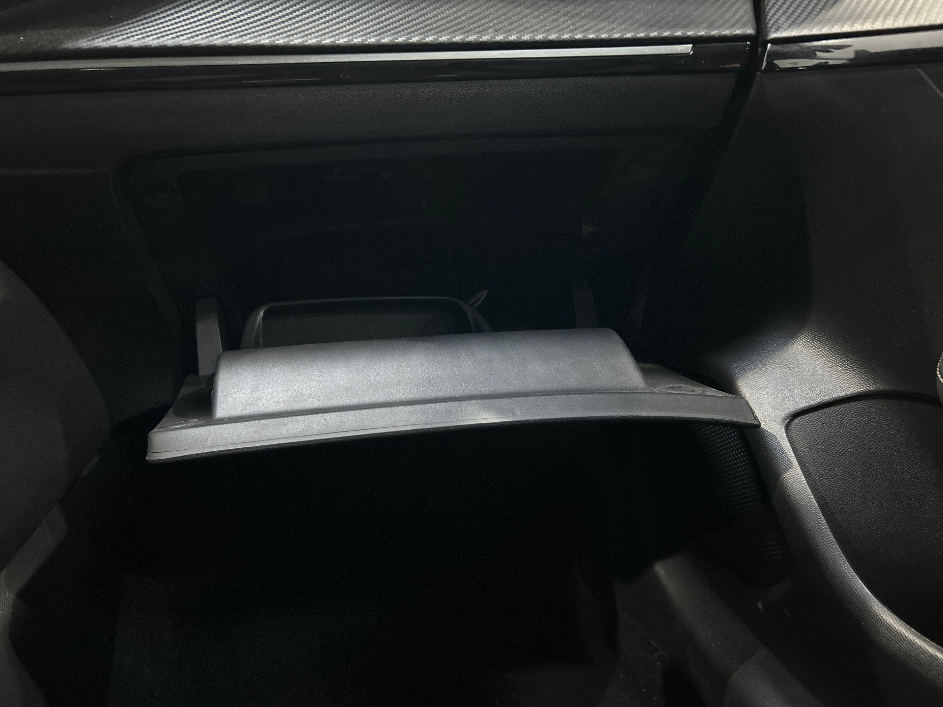 PEUGEOT 208 ALL PT100 BVM