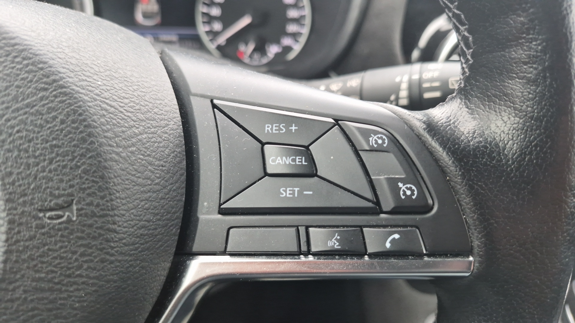 NISSAN JUKE HYBRID 143 N-Design