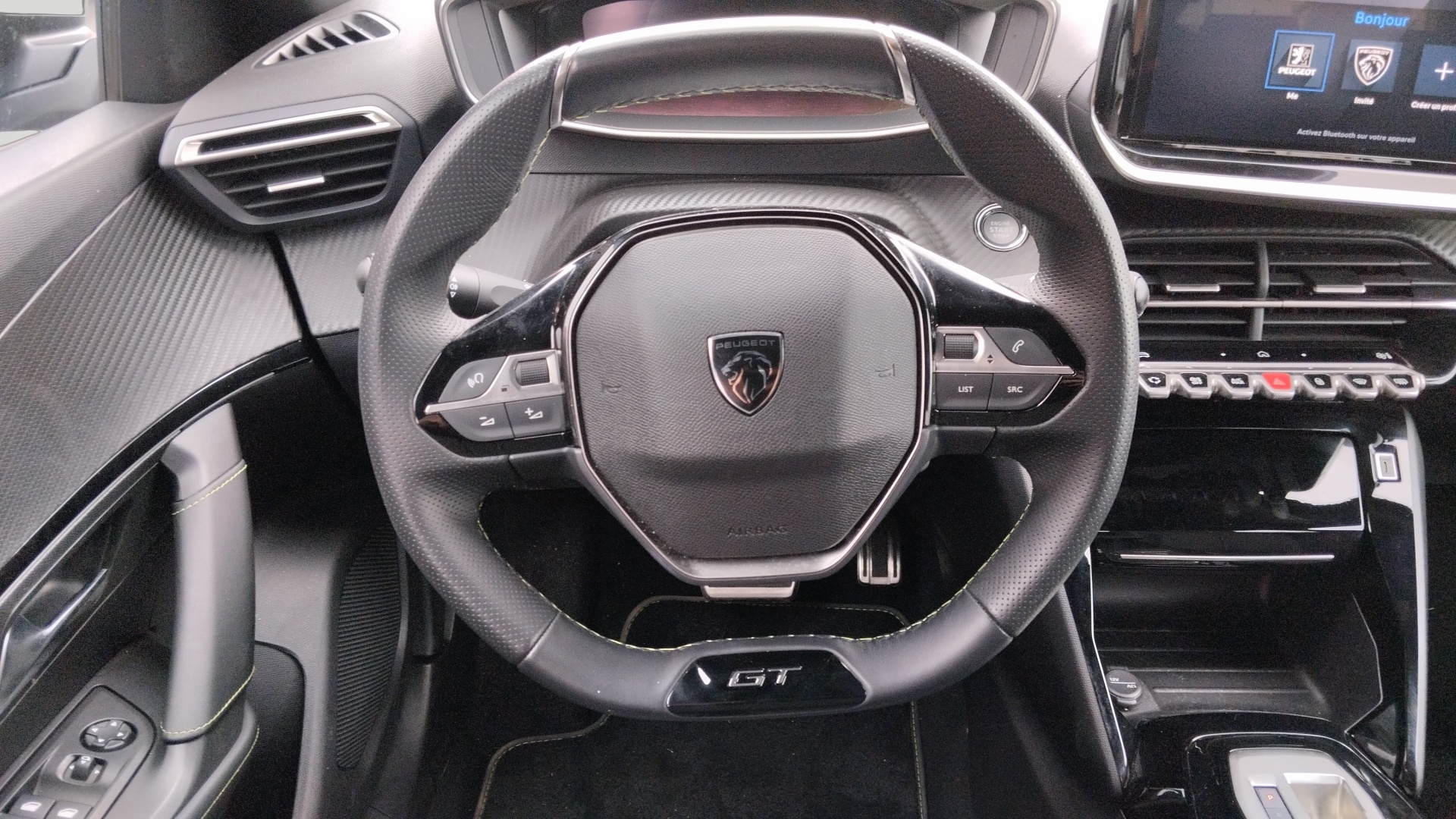 PEUGEOT 2008 Hybrid 145 ch e-DCS6 GT