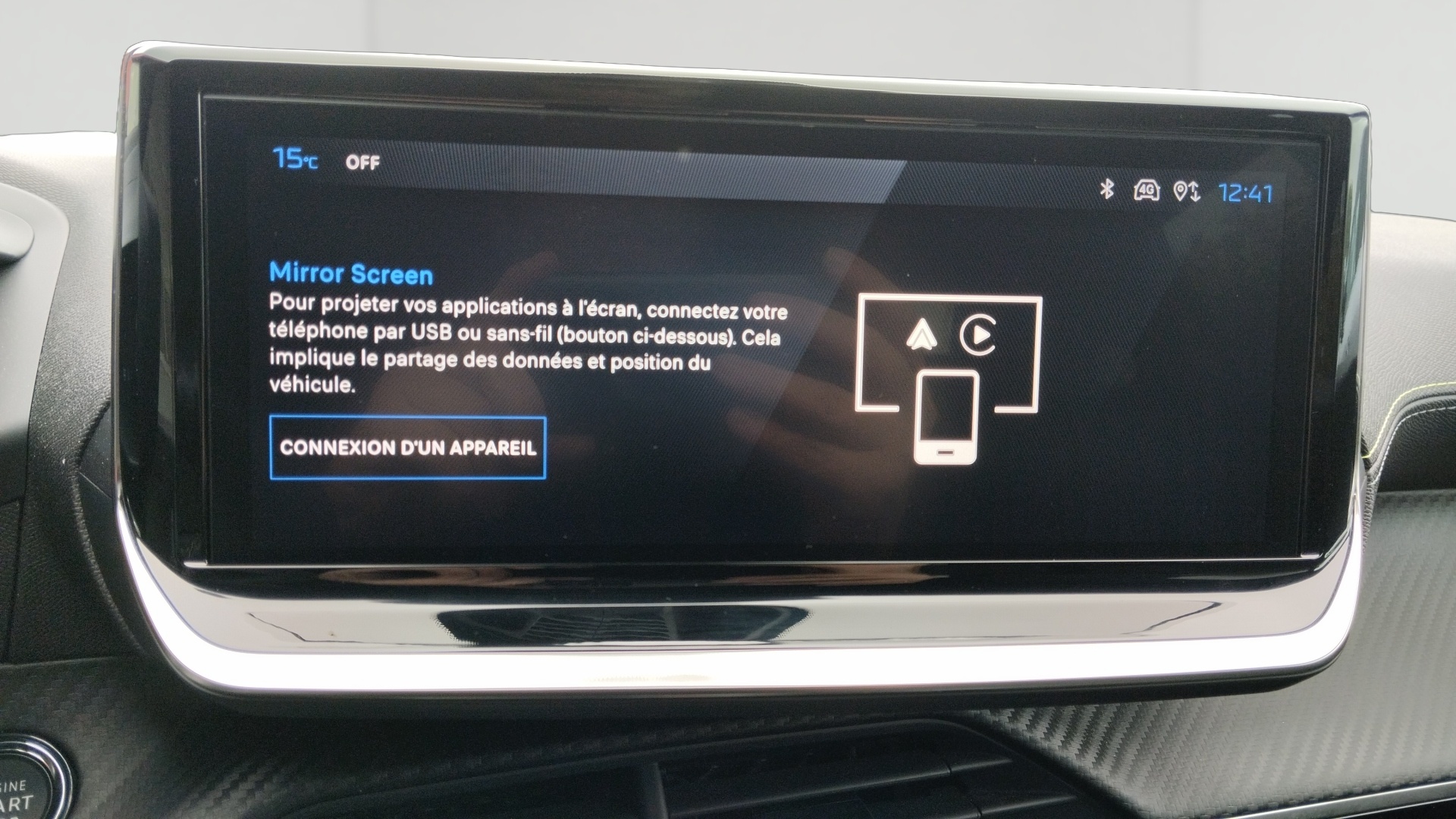PEUGEOT 2008 Hybrid 145 ch e-DCS6 GT