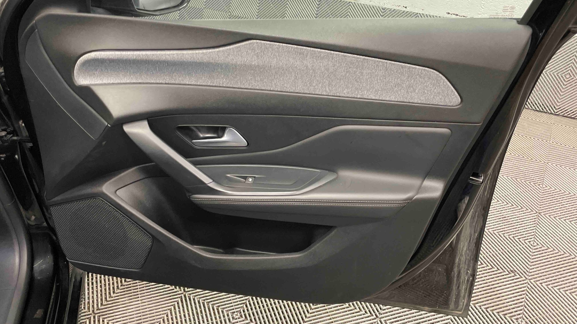 PEUGEOT 308 SW BlueHDi 130ch S&S EAT8 Allure