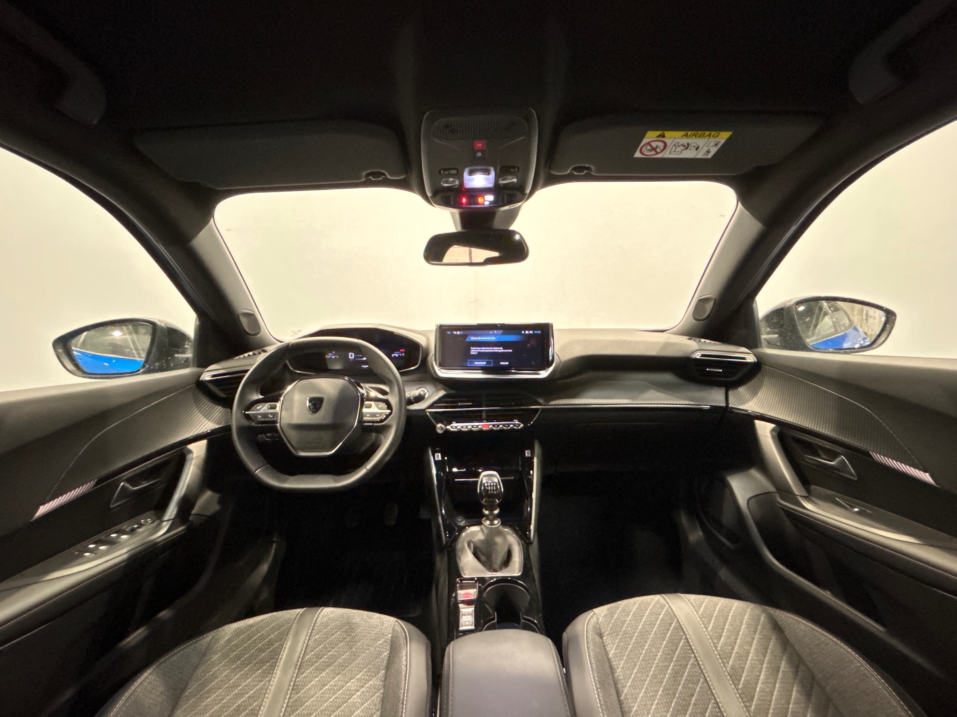 PEUGEOT 2008 ALLURE 100 CH BVM6