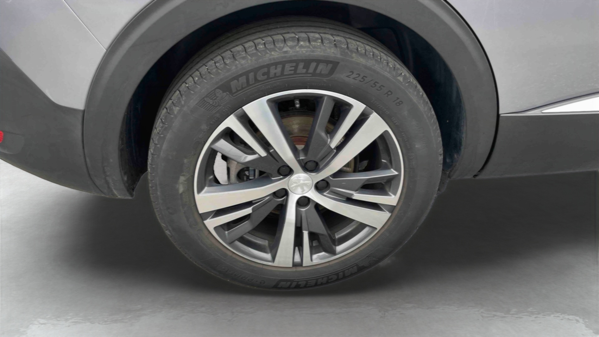 PEUGEOT 5008 Hybrid 136 e-DCS6 Allure Pack