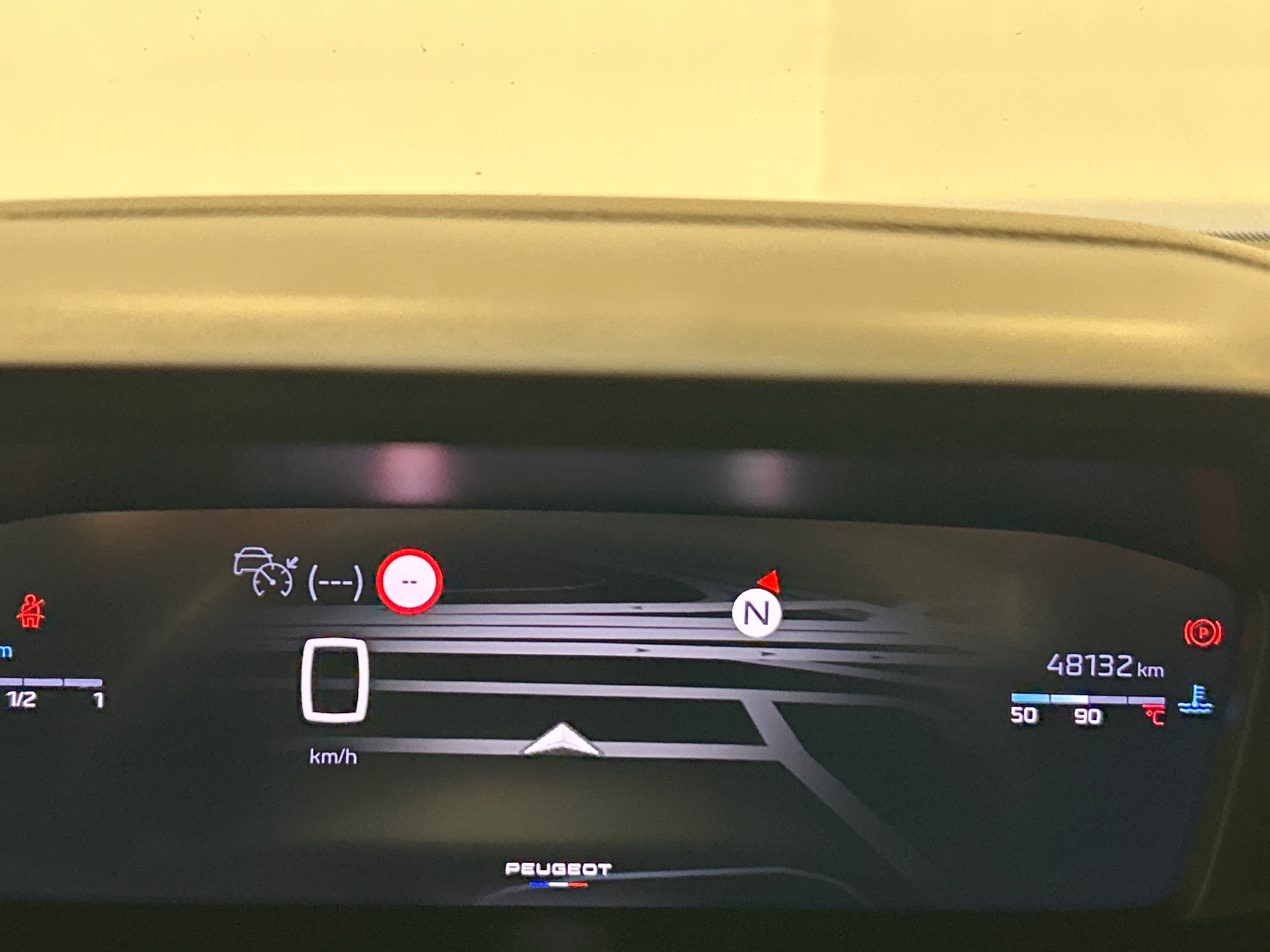 PEUGEOT 2008 ALLURE 100 CH BVM6