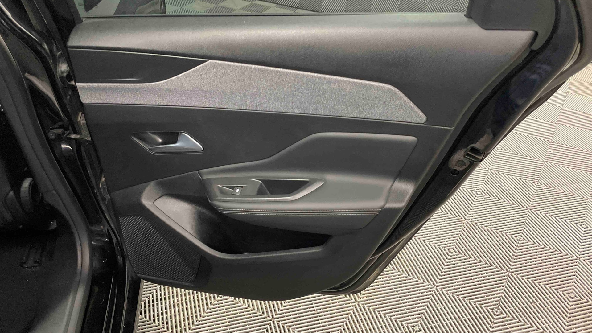 PEUGEOT 308 SW BlueHDi 130ch S&S EAT8 Allure