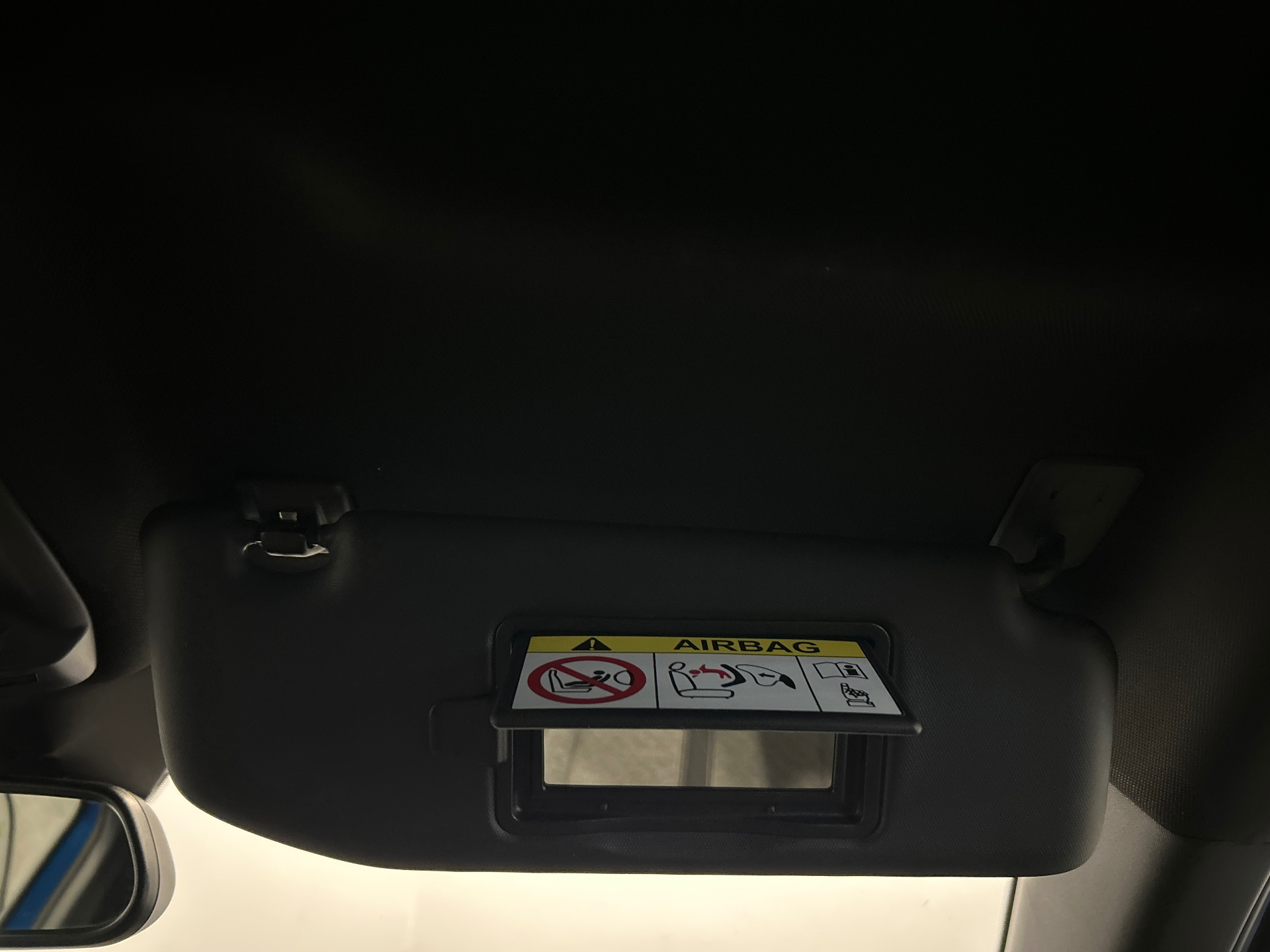 PEUGEOT 2008 ALLURE 100 CH BVM6